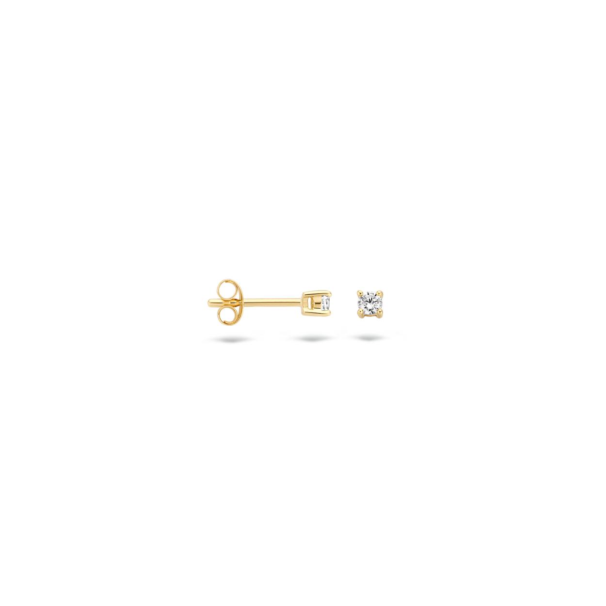The chance to Blush 
Blush Jewels worden met zorg, liefde en oog voor detail gemaakt van 14 karaat goud. 
Charming classic basics. Deze geelgouden Blush oorstekers { 7211YZI } met witte Zirkonia hebben een elegante, tijdloze uitstraling. Het design is geschikt om eindeloos te combineren met je je favoriete sieraden uit de Blush collectie. De briljant geslepen Zirkonia�s van deze Blush oorstekers hebben een doorsnede van 2,5 mm. Draag je graag meerdere oorsieraden gelijktijdig dan zijn deze geelgouden Blush oorknopjes met een doorsnede van 2,5 milimeter perfect basics die moeiteloos matchen bij je andere favoriete Blush oorbellen. 
Blush Jewels worden geleverd in een Blush cadeauverpakking.	
From the heart