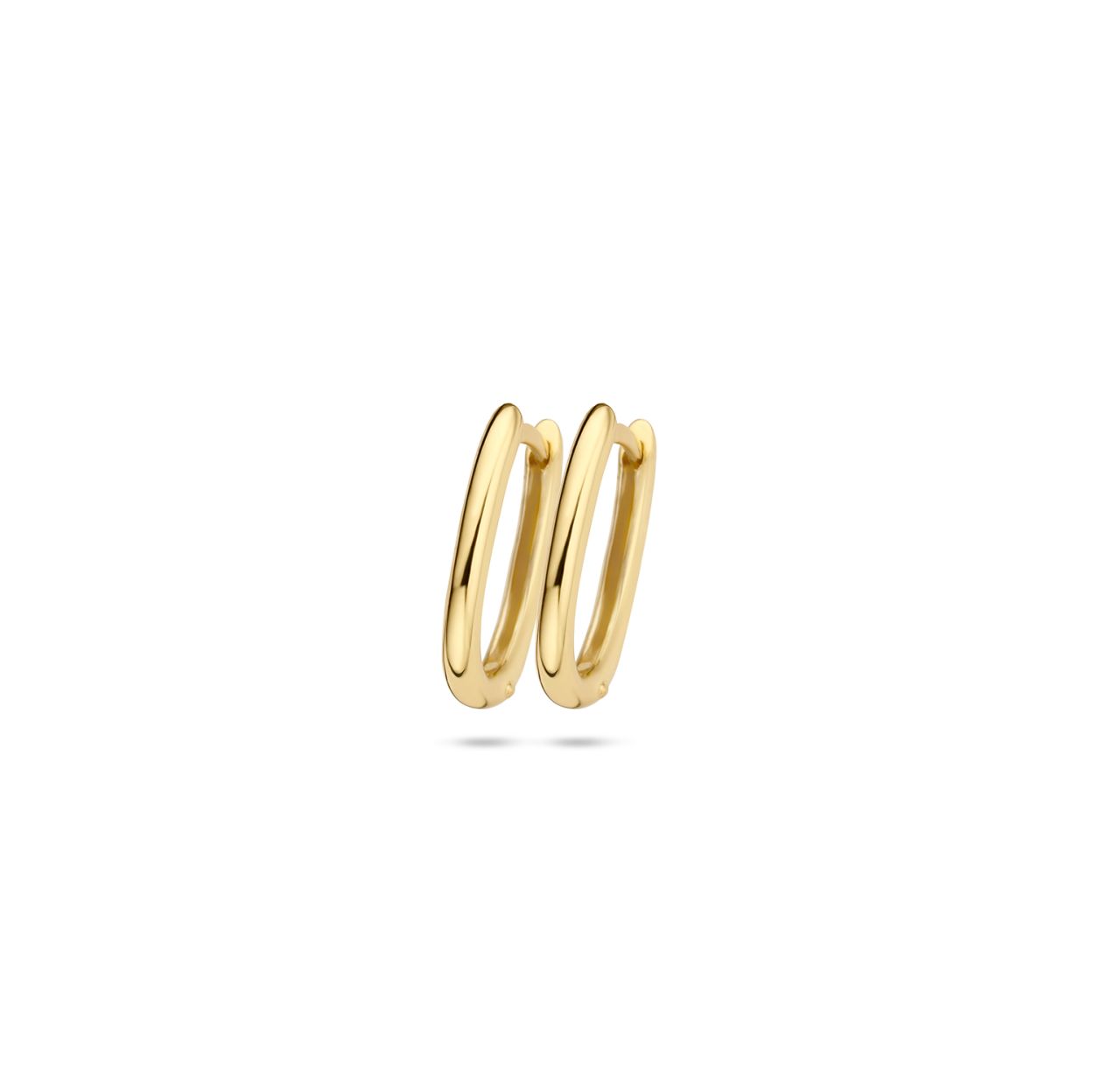 The chance to Blush
Blush jewels worden met zorg, liefde en oog voor detail gemaakt van 14 karaat goud.
Never out of style 
Deze geelgouden Blush ovalen klap creolen  hebben zowel een elegante als moderne uitstraling. De oorbellen zijn te combineren met de Blush oorbedels voor een nog persoonlijkere stijl. De oorbellen hebben een dikte van 2 mm en een hoogte van 17 mm.
Blush Jewels worden geleverd in een Blush geschenkverpakking.
From the heart