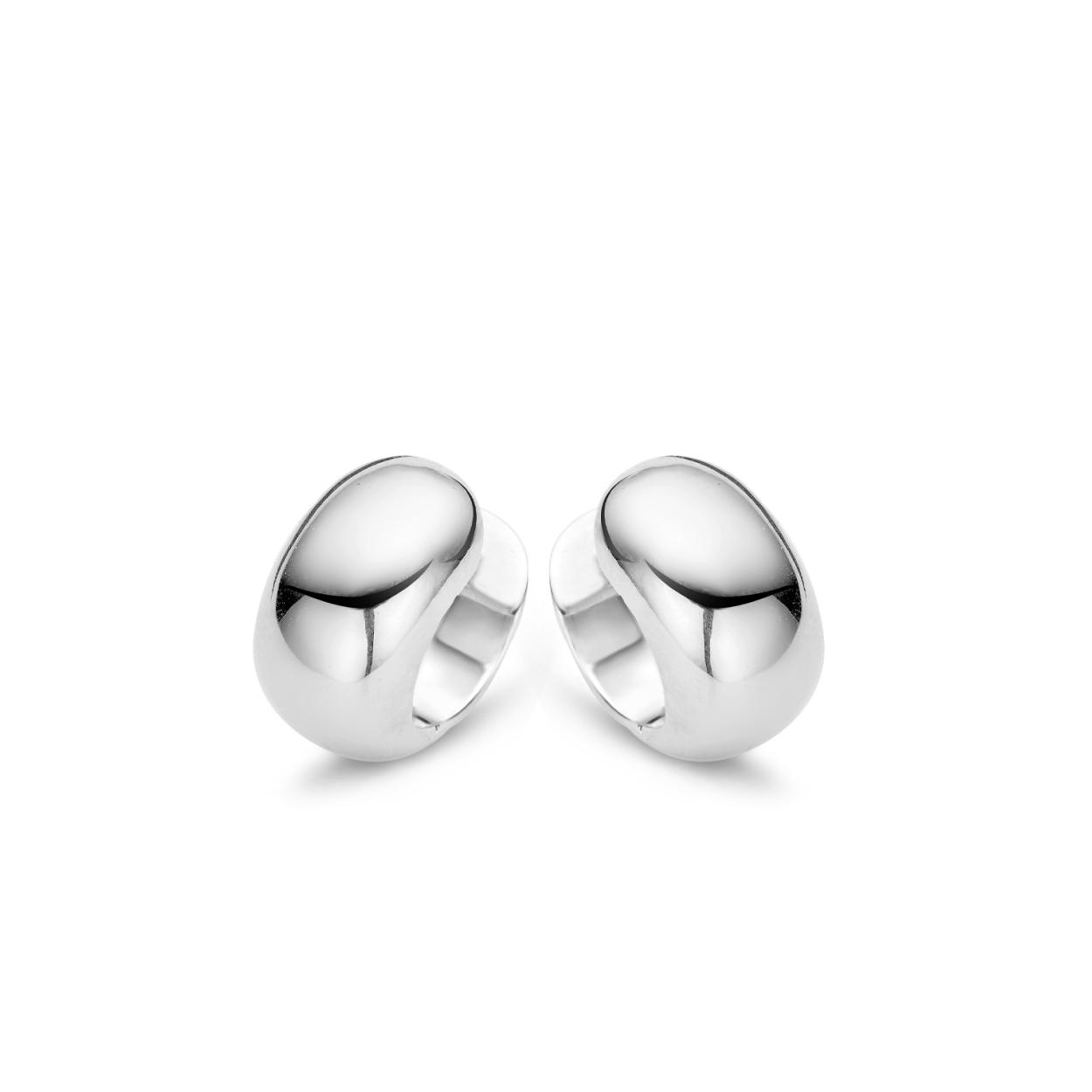 Moments Jewelry  zijn sieraden waar jouw sieradenkist niet zonder kan. De zilveren sieraden zijn gerhodineerd, of verguld in het ros� of geel goud. Wanneer gezet met stenen, is gebruik gemaakt van briljant geslepen zirconia's.