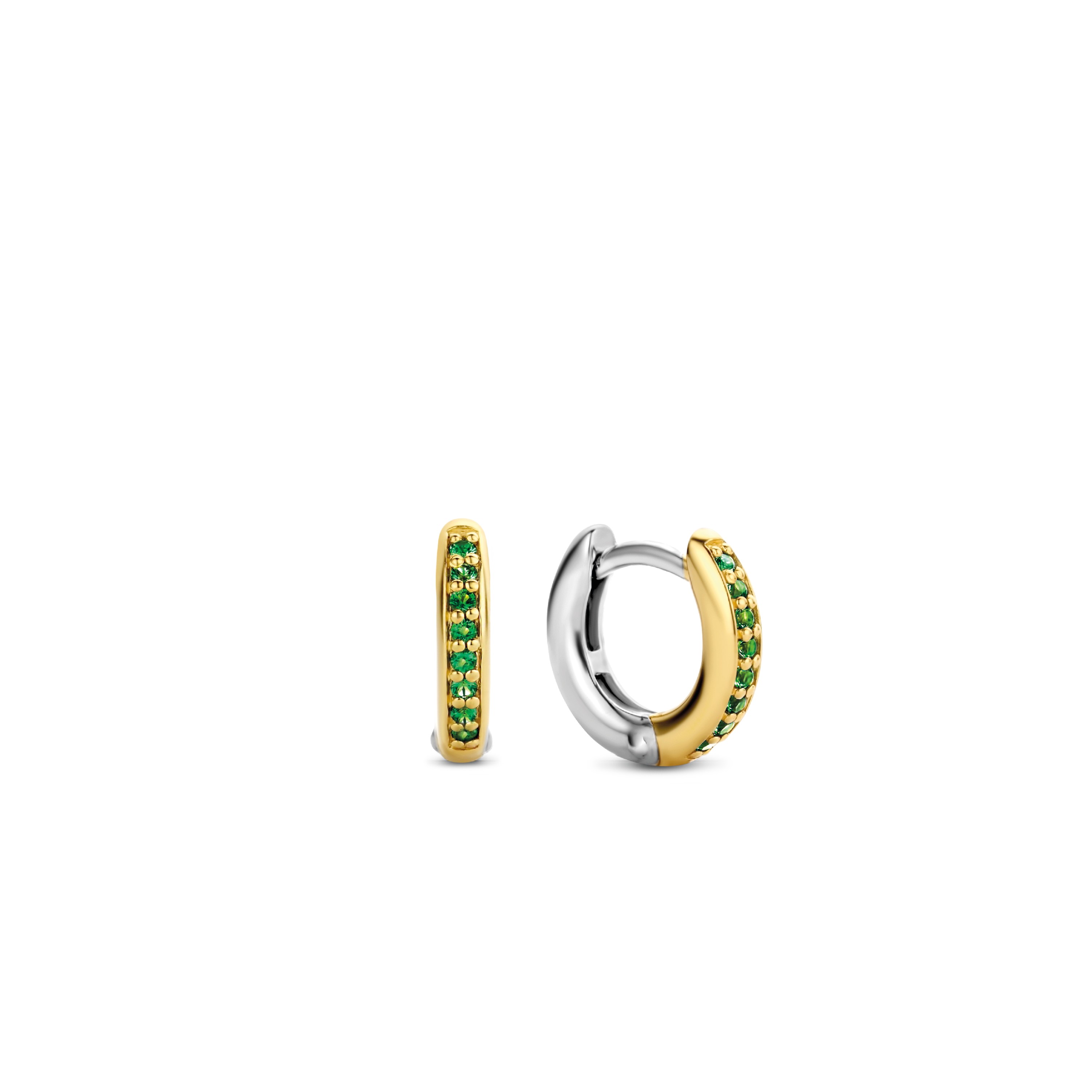 Deze TI SENTO - Milano Oorbellen 7811EM zijn gemaakt van Zilver gold plated. De kleurstelling van deze oorbellen zijn Smaragd. Alle TI SENTO - Milano producten worden geleverd in een luxe geschenkverpakking.