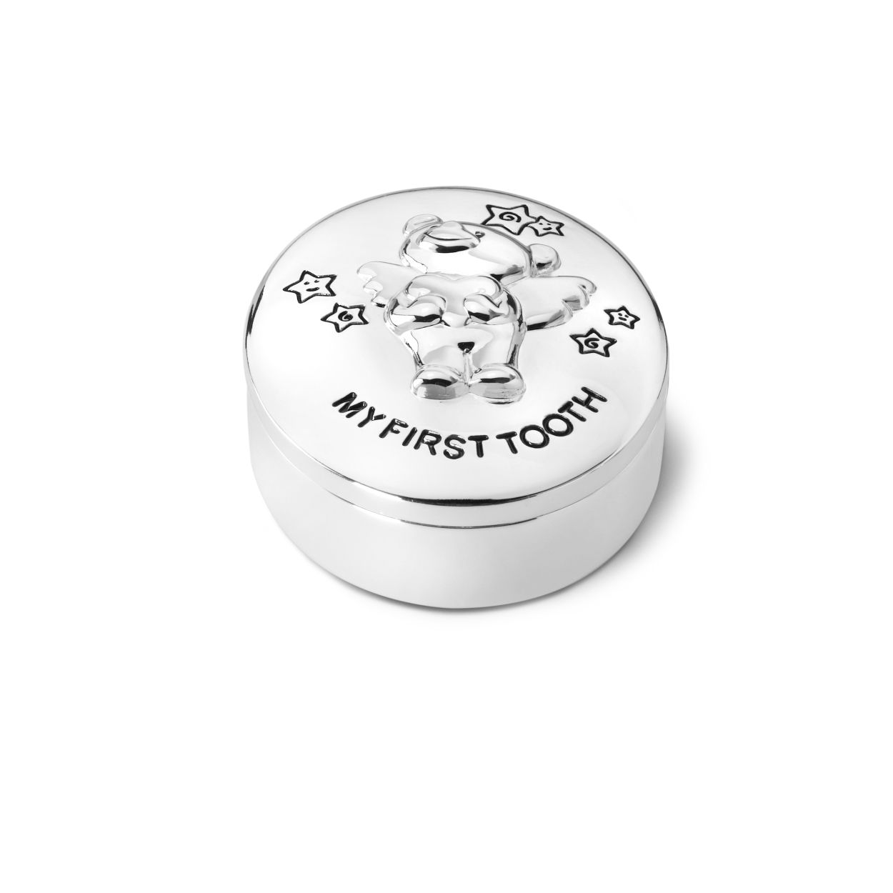 Ovalen tandendoosje met de afbeelding van een beertje en sterretjes en de inscriptie 'My first tooth'. Blauw velours binnenzijde. Dit doosje is verzilverd en gelakt, waardoor poetsen overbodig is.