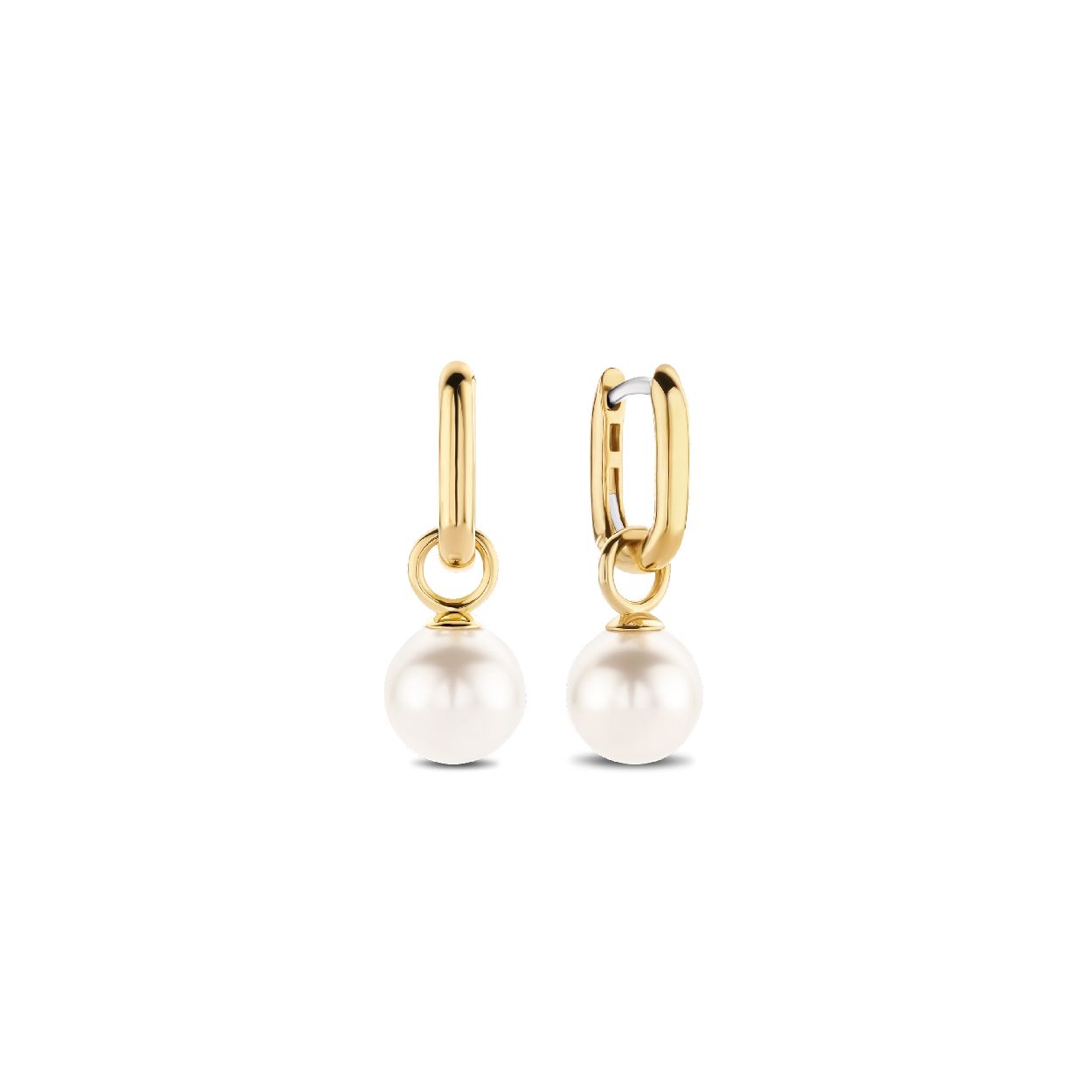 Deze vergulde TI SENTO zilveren hoepeloorbellen 7848PW zijn verrijkt met twee glanzend witte parels. Het ontwerp van de - in 925 sterling zilver vervaardigde - juwelen, is geïnspireerd op een heerlijke zomer op het zonnige eiland Capri. Hun glanzende witte parels zijn uitgesproken chic. Voeg er meer bedels aan toe en creëer je eigen unieke oorbellen.
