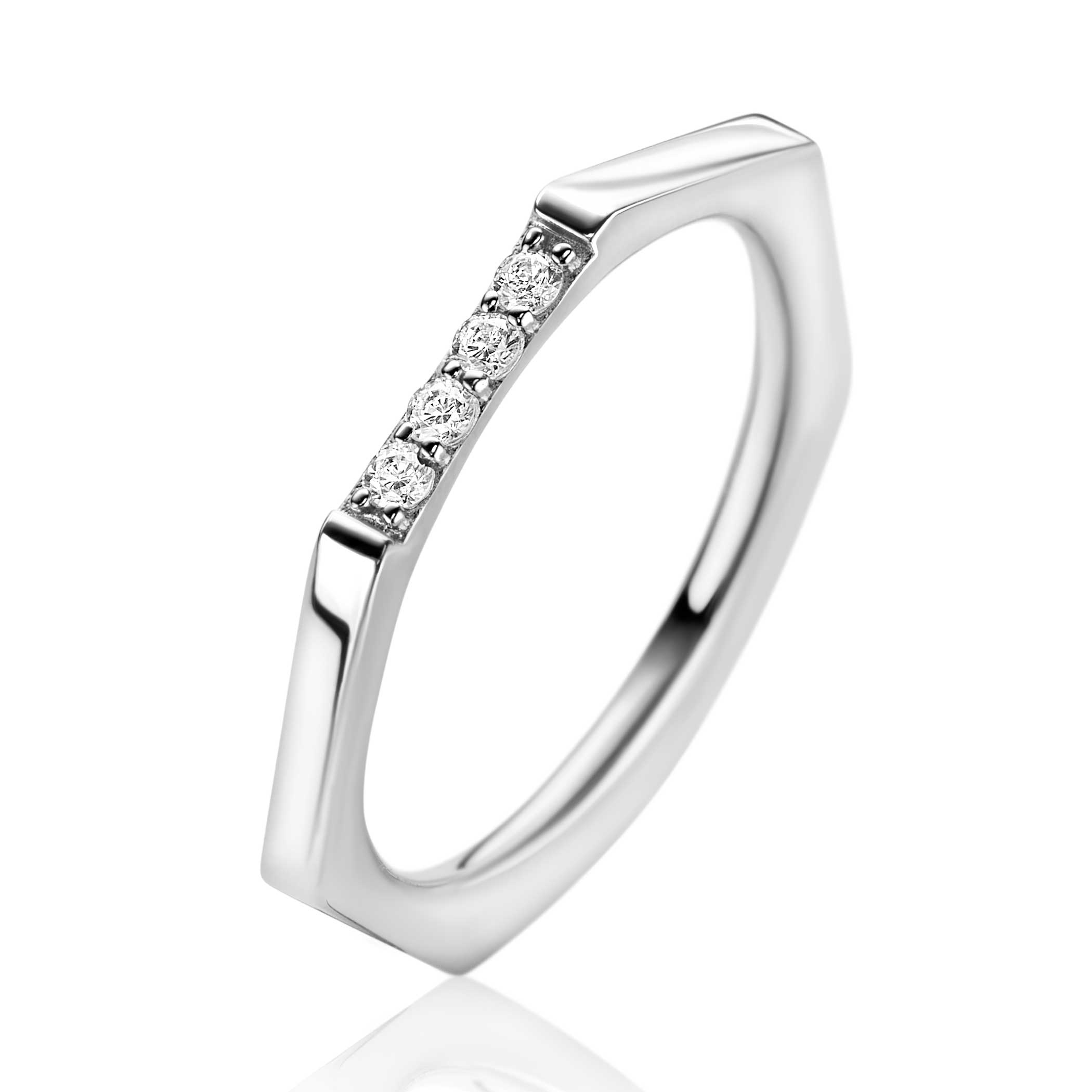 Dit is een ring van het merk Zinzi. De ring is wit van kleur en gemaakt van zilver.
