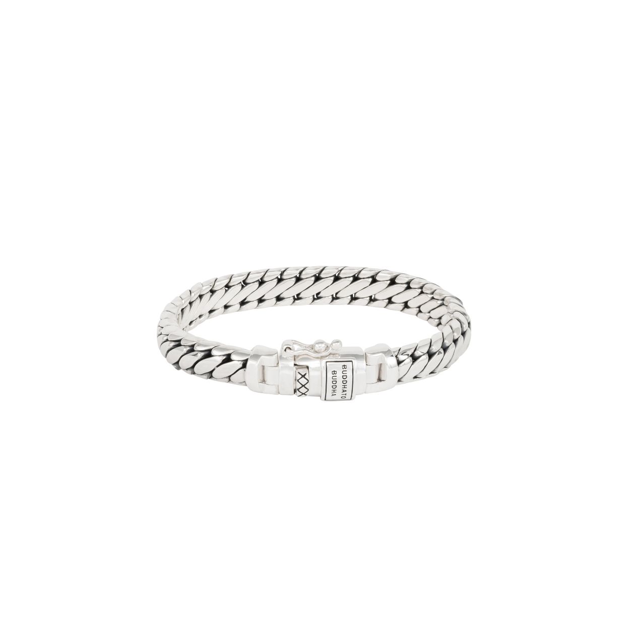 J070 F - BEN XS ARMBAND ZILVER
De Buddha to Buddha Ben XS armband is de smallere variant van de iconische Ben armband. Handgemaakt en tijdloos zoals alle Buddha to Buddha sieraden. De zilveren armband laat zich perfect combineren met andere Buddha to Buddha sieraden. De Ben XS smaller dan de Ben, de Ben Medium en de Ben XL armband.