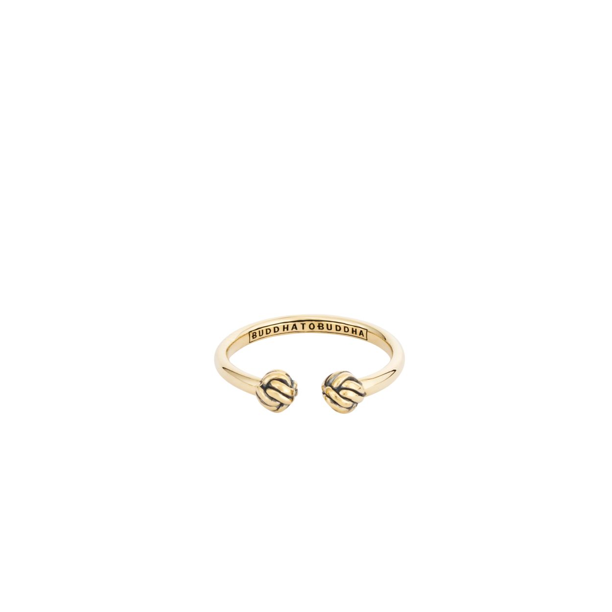 De al bestaande goudlijn wordt nu uitgebreid met een nieuwe goudcollectie in samenwerking met Davina Michelle. De nieuwe lijn is geïnspireerd door de Katja - een iconische Buddha to Buddha collectie – en vervaardigd in 14k puur goud. De ring is verfijnd en elegant, maar behoudt de signature touch. Handgemaakt door goudsmeden en gevormd tot een bijzonder sieraad voor dames. Deze ring valt in de categorie smalle ringen.