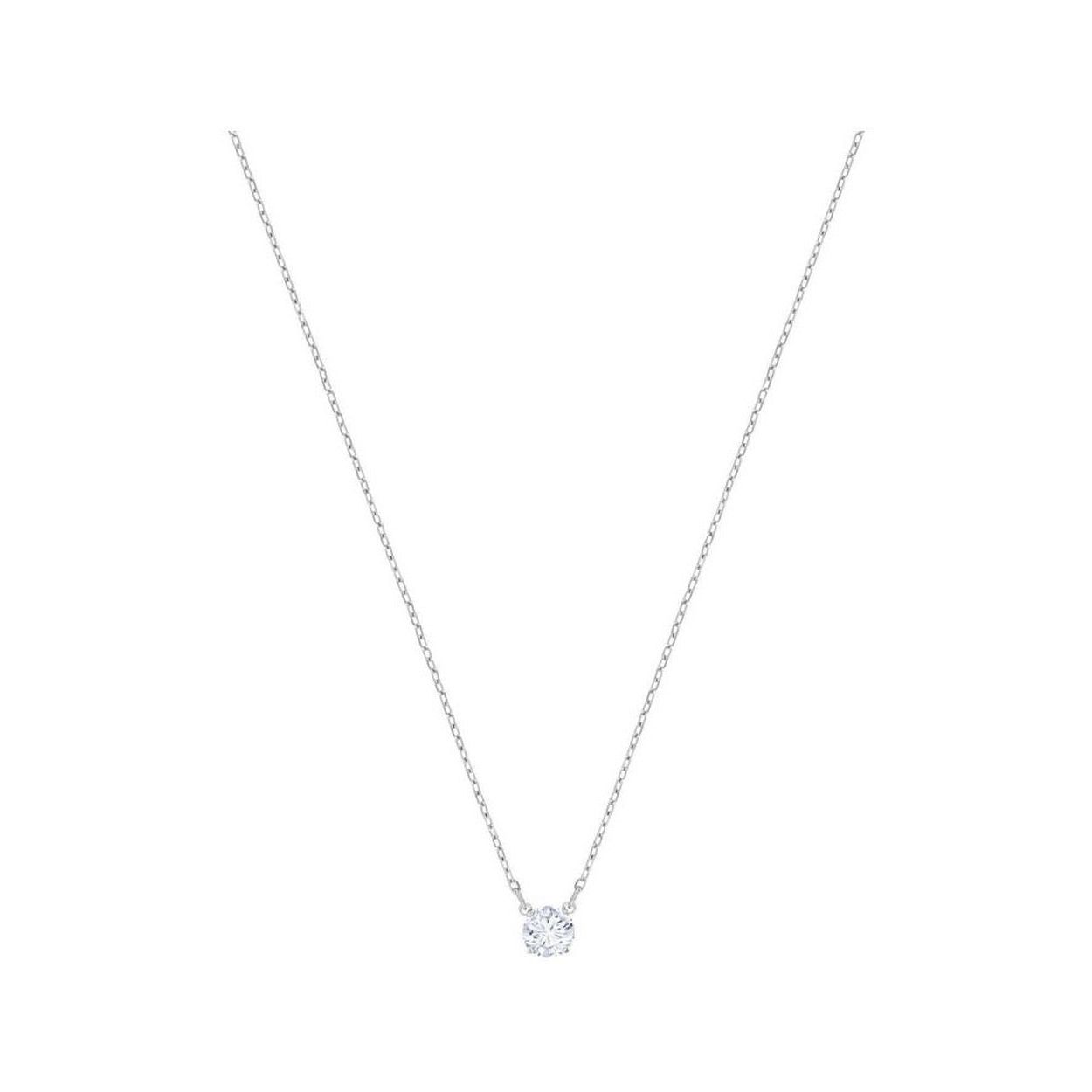 Houd het chic en eenvoudig met de Attract Round-ketting. Dit rodium-vergulde ontwerp is zowel tijdloos als elegant, perfect voor elke gelegenheid en als geweldig cadeau. Combineer hem met andere sieraden van Swarovski om uiting te geven aan je unieke stijl.