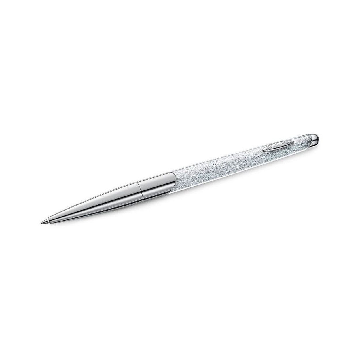 Meer dan een schrijfinstrument: de Crystalline Nova-balpen van Swarovski is gevuld met meer dan duizend heldere kristallen die zijn gemaakt met de Crystalline-techniek. Prachtige details vormen de perfecte basis voor dit sprankelende ontwerp. De slanke balpen, verpakt in een zakje, is een zeer bijzonder cadeau.