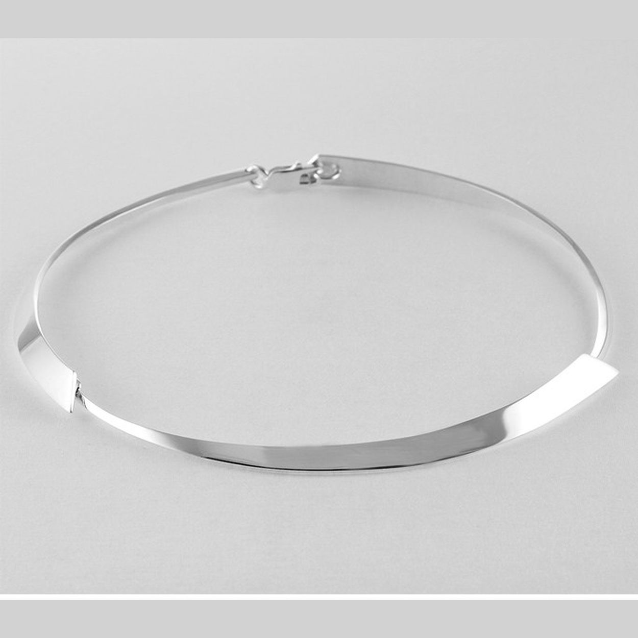 Prachtige armband van het merk NOL