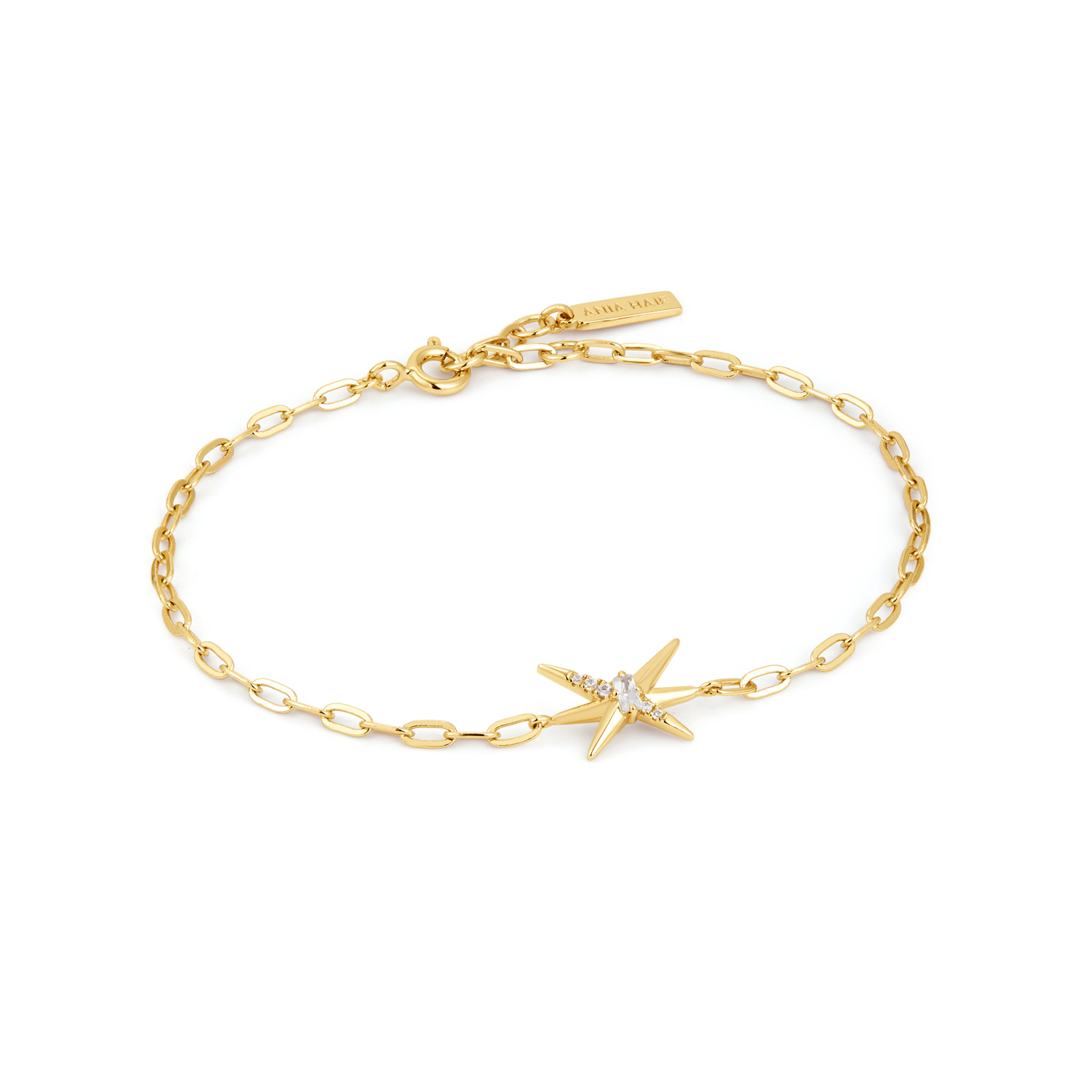 Voeg wat millennium geïnspireerde glamour toe aan je polsen met deze 14kt vergulde sterling zilveren armband. De armband combineert trendy kettingen met een vleugje punk en is voorzien van fonkelende zirkonia's en driedimensionale spikes. Draag hem gewoon of layer hem  met je favoriete armbanden voor maximale versiering.

HET MERK
Geïnspireerd door de laatste fashion trends is Ania Haie het toonaangevende sieradenmerk voor hoogkwalitatieve maar ook betaalbare zilveren sieraden, zonder op de kwaliteit in te leveren. Iedere collectie is gebaseerd op de laatste catwalktrends, waardoor Ania Haie snel tot hét sieradenmerk voor stijlbewuste consumenten is verkozen. Elk sieraad wordt ontworpen om te combineren met andere sieraden waardoor je je eigen look kunt creëren. Maar ook zijn Ania Haie sieraden opvallend genoeg om op zichzelf te dragen.

SPECIFICATIES
- Ania Haie
- Armband 
- 925 zilver met gold plating
- Lengte 18,5cm
- AH B053-01G