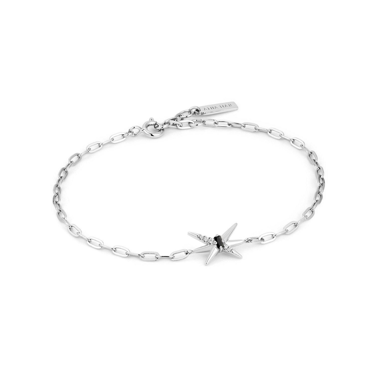 Voeg wat millennium geïnspireerde glamour toe aan je polsen met deze gerhodineerd sterling zilveren armband. De armband combineert trendy kettingen met een vleugje punk en is voorzien van fonkelende zirkonia's en driedimensionale spikes. Draag hem gewoon of layer hem  met je favoriete armbanden voor maximale versiering.

