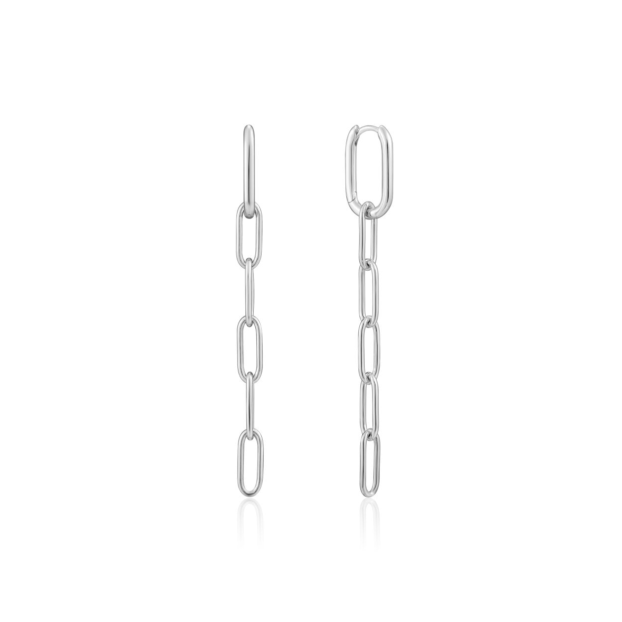 CABLE LINK DROP EARRINGS
Deze Ania Haie oorhangers uit de serie Chain Reaction is 925 zilver gerhodineerd. De Chain Reaction serie bestaat uit verschillende items waarin de klassieke schakel een trendy rol speelt!

HET MERK
Ania Haie is een trendy london-based sieradenmerk. De sieraden zijn allemaal 925 zilver gerodineerd, 14kt gold plated of 14kt rosegold plated. De sieraden zijn perfect om te combineren, maar opvallend genoeg om op zichzelf te dragen. 

SPECIFICATIES
- Oorhangers
- 925 zilver gerhodineerd 
- 5,5cm