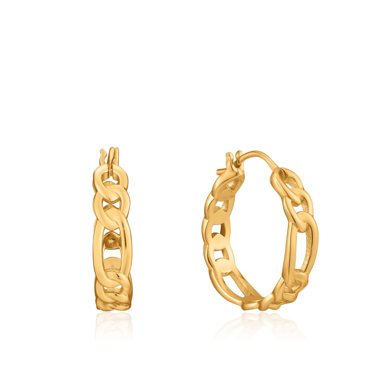 FIGARO CHAIN HOOP EARRINGS
Deze Ania Haie oorringen uit de serie Chain Reaction is 925 zilver gerhodineerd met gold plating. De Chain Reaction serie bestaat uit verschillende items waarin de klassieke schakel een trendy rol speelt!

HET MERK
Ania Haie is een trendy london-based sieradenmerk. De sieraden zijn allemaal 925 zilver gerodineerd, 14kt gold plated of 14kt rosegold plated. De sieraden zijn perfect om te combineren, maar opvallend genoeg om op zichzelf te dragen. 

SPECIFICATIES
- Oorringen
- 925 zilver gerhodineerd met gold plating
- 2,4cm