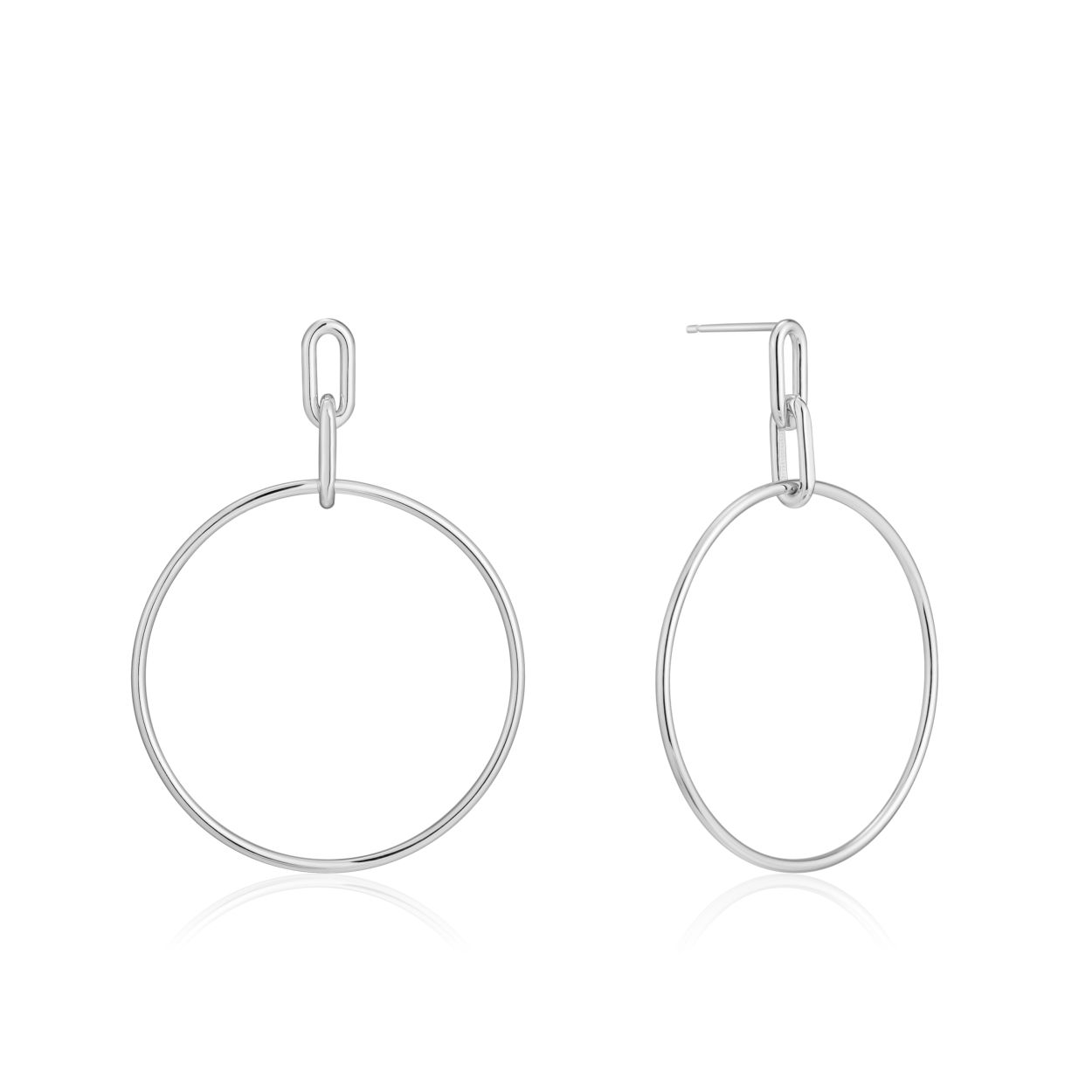 CABLE LINK HOOP EARRINGS
Deze Ania Haie oorringen uit de serie Chain Reaction is 925 zilver gerhodineerd. De Chain Reaction serie bestaat uit verschillende items waarin de klassieke schakel een trendy rol speelt!

HET MERK
Ania Haie is een trendy london-based sieradenmerk. De sieraden zijn allemaal 925 zilver gerodineerd, 14kt gold plated of 14kt rosegold plated. De sieraden zijn perfect om te combineren, maar opvallend genoeg om op zichzelf te dragen. 

SPECIFICATIES
- Oorringen
- 925 zilver gerhodineerd 
- 4,9cm