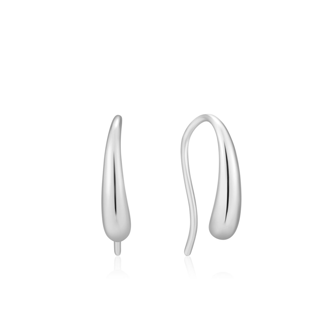 LUXE HOOK EARRINGS
Deze Ania Haie oorknoppen uit de serie Luxe Minimalism is 925 zilver gerhodineerd. De Luxe Minimalism serie zoekt de grens op tussen luxe en minimalisme!

HET MERK
Ania Haie is een trendy london-based sieradenmerk. De sieraden zijn allemaal 925 zilver gerodineerd, 14kt gold plated of 14kt rosegold plated. De sieraden zijn perfect om te combineren, maar opvallend genoeg om op zichzelf te dragen. 

SPECIFICATIES
- Luxe Hook Earrings
- Oorknoppen
- 925 zilver gerhodineerd
- 1,5cm
- AH E024-02H