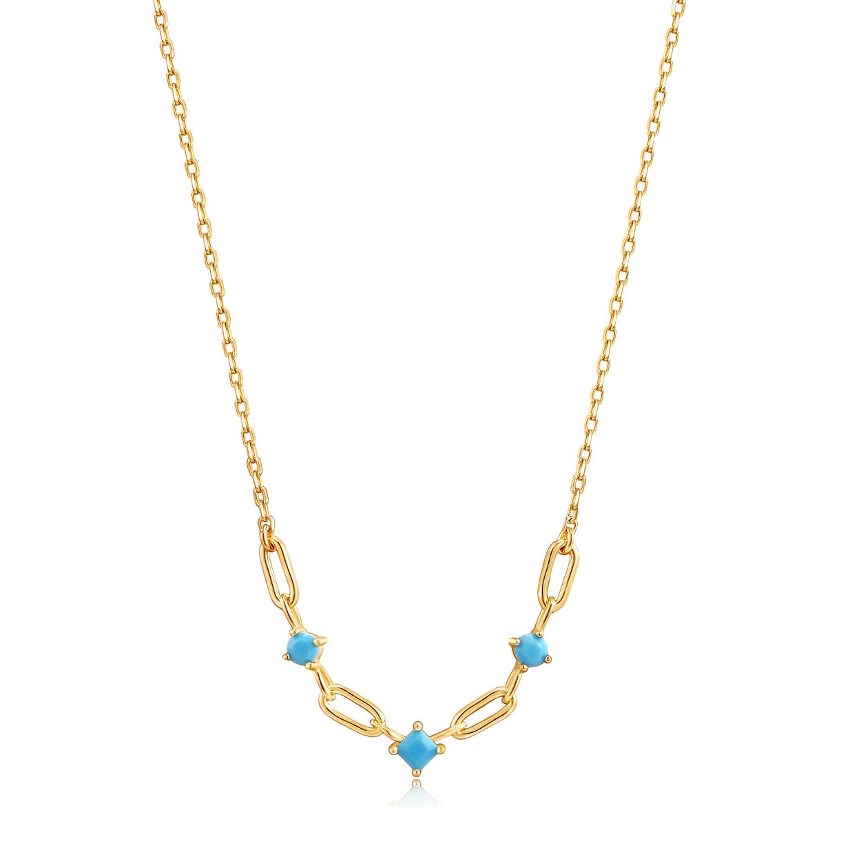 Deze 14K gold plated Turquoise Link Necklace uit de Into the Blue-collectie van Ania Haie is de perfecte balans tussen klassiek en speels. De ketting voegt een vleugje blauw toe aan je look en is gecombineerd met drie turkoois stenen die zijn verbonden met dikke schakels. Voeg toe aan een gelaagde look voor een vleugje levendigheid.

HET MERK
Ge�nspireerd door de laatste fashion trends is Ania Haie het toonaangevende sieradenmerk voor hoogkwalitatieve maar ook betaalbare zilveren sieraden. zonder op de kwaliteit in te leveren. Iedere collectie is gebaseerd op de laatste catwalktrends. waardoor Ania Haie snel tot h�t sieradenmerk voor stijlbewuste consumenten is verkozen. Elk sieraad wordt ontworpen om te combineren met andere sieraden waardoor je je eigen look kunt cre�ren. Maar ook zijn Ania Haie sieraden opvallend genoeg om op zichzelf te dragen. Sieraden uit de Ania Haie collectie zijn altijd gemaakt van 925 zilver met een finish van rhodium of van 14kt goud.

SPECIFICATIES
- Turquoise Link Necklace
- Ketting
- 925 zilver met 14K gold plating
- Lengte verstelbaar: 38 - 43cm
- AH N033-03G