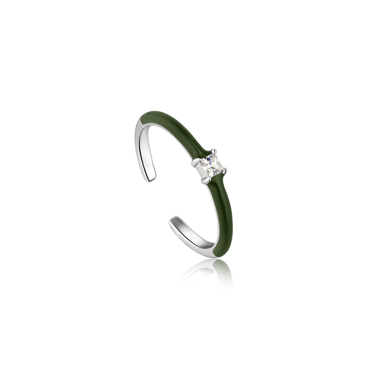 Deze ring is van het merk Ania Haie. Het is een damessieraad gemaakt van zilver. De ring is zilver van kleur.
De verdere specificaties van de ring zijn als volgt:
Steensoort: Zirkoon