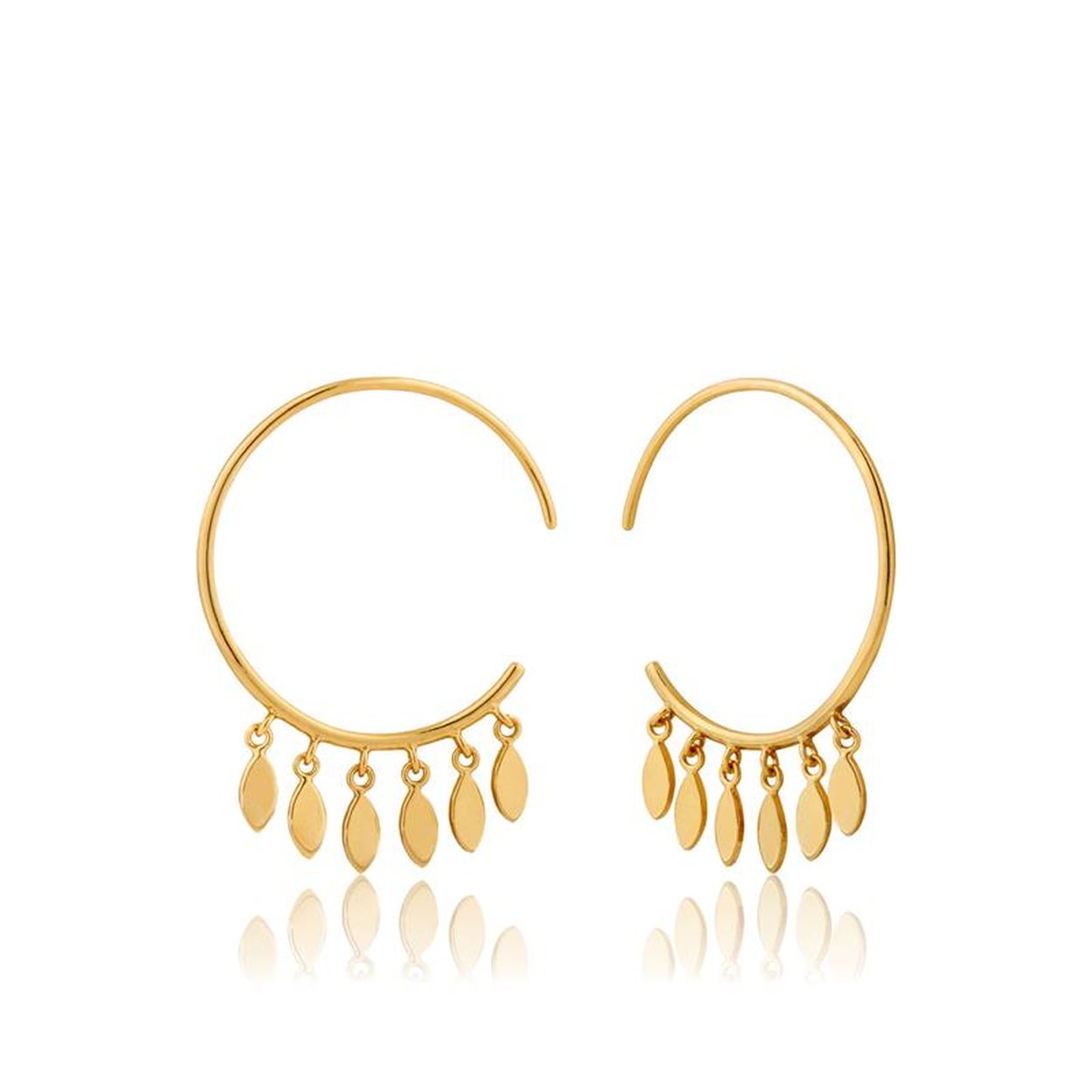 Ania Haie oorhangers uit de serie All Ears zijn 925 zilver met goldplating. De All Ears serie bestaat uit moderne items die onderling perfect te combineren zijn.