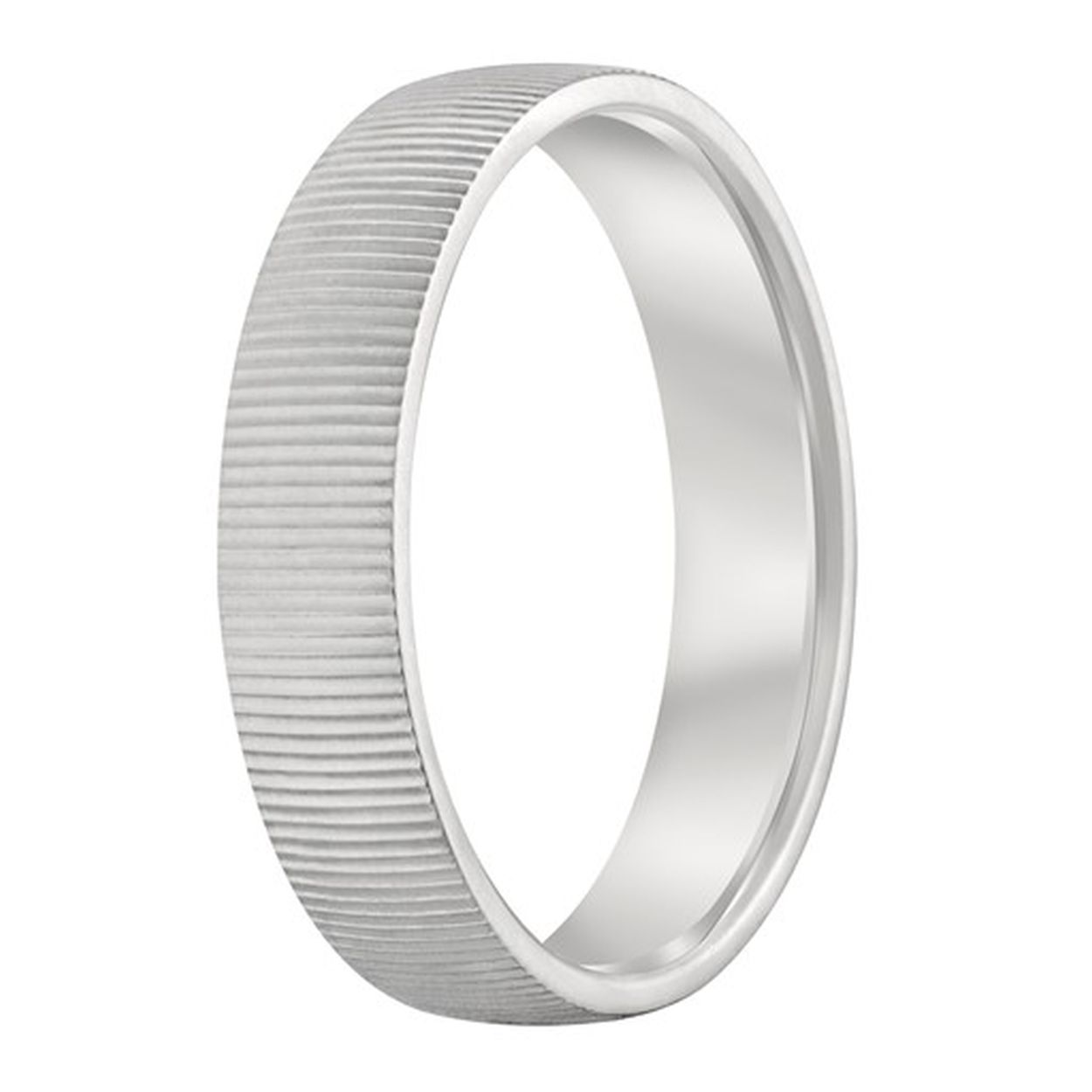 Wow! Wat een schitterende bewerking hebben onze goudsmeden op deze ring aangebracht!