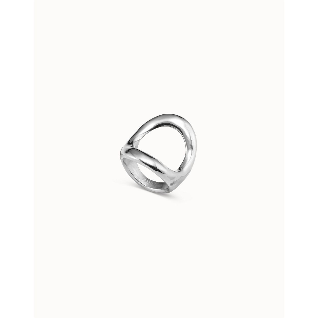 Dit is een ring van het merk Unode50. Het materiaal is  en de maat is . Daarnaast is het verguld in zilver.