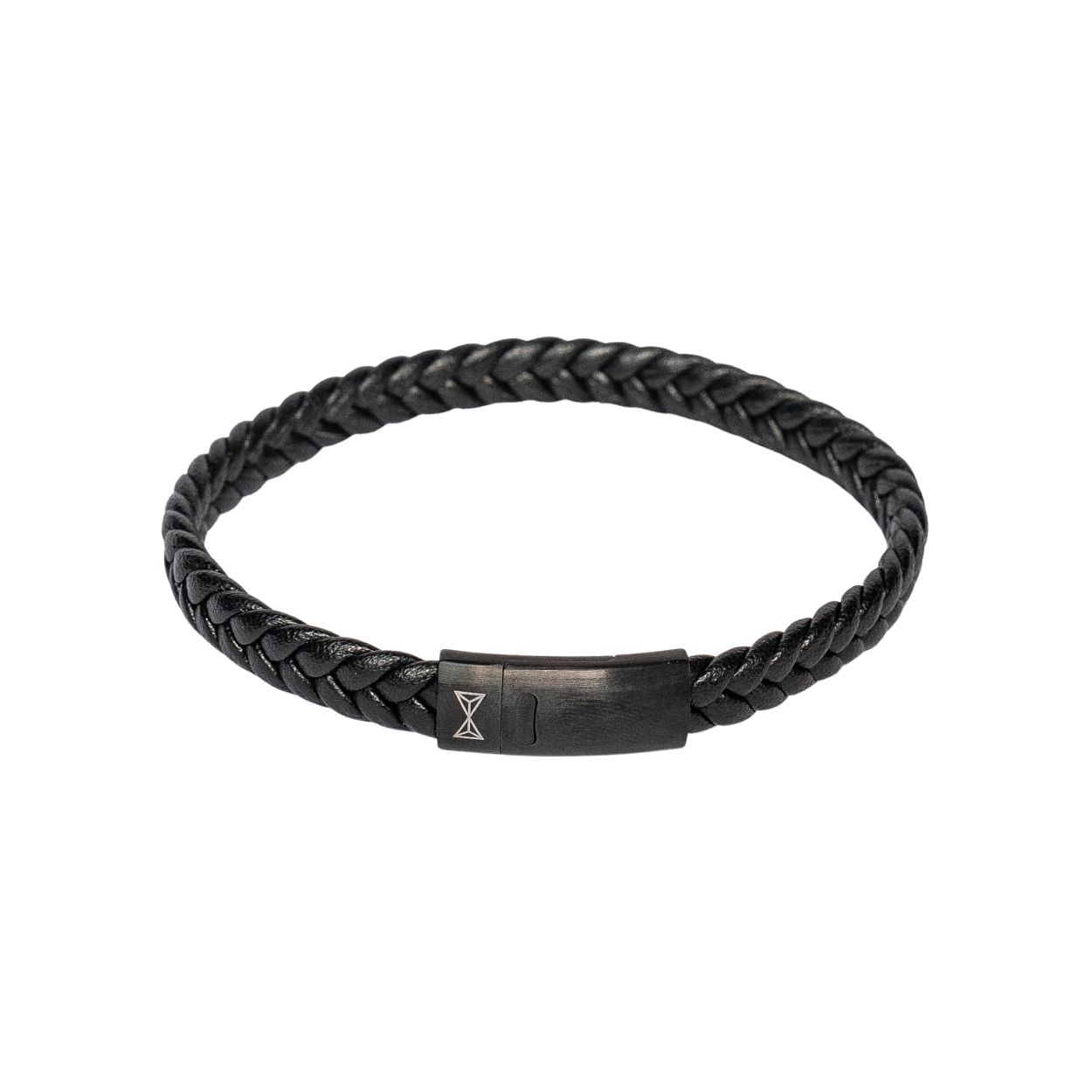 Deze armband is van het merk AZE Jewels. Het is een herensieraad gemaakt van leer. De armband is zwart van kleur.