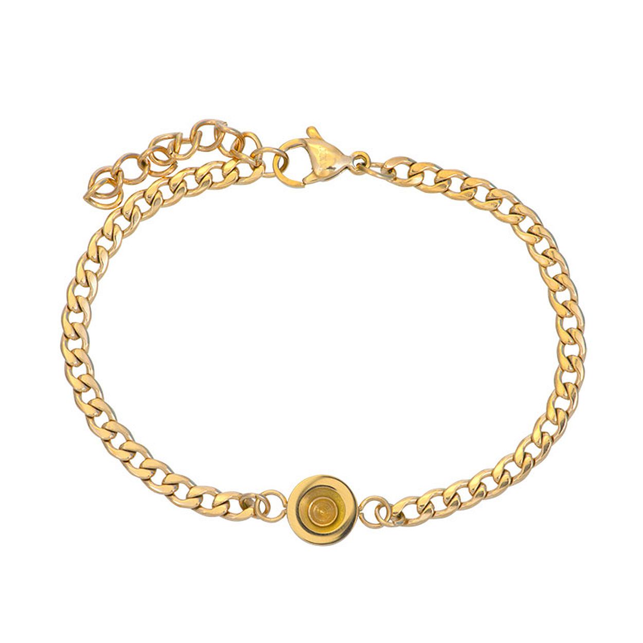 Deze armband is van het merk iXXXi JEWELRY. Het is een damessieraad gemaakt van edelstaal. De armband is goud van kleur.
