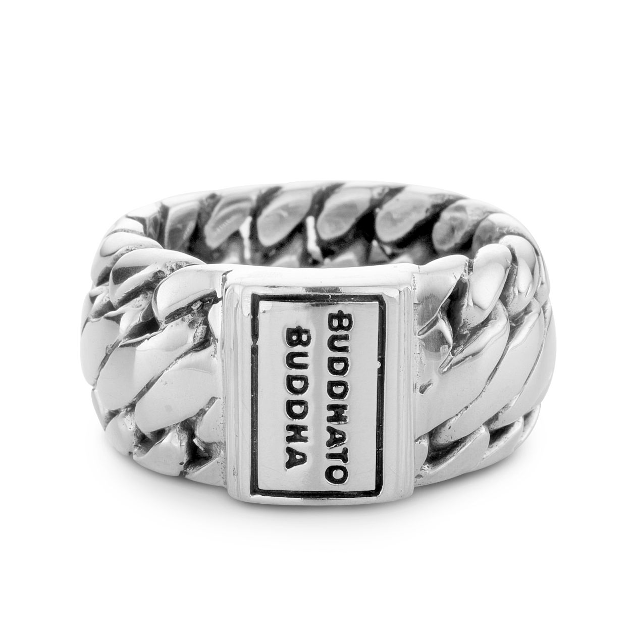 Afgeleid van de iconische Ben armband kan deze Buddha to Buddha Ben Ring met recht een klassieker genoemd worden. Handgemaakt en tijdloos zoals alle Buddha to Buddha sieraden. De zilveren ring laat zich perfect combineren met andere Buddha to Buddha sieraden. De Ben Ring is breder dan de Ben Small Ring.