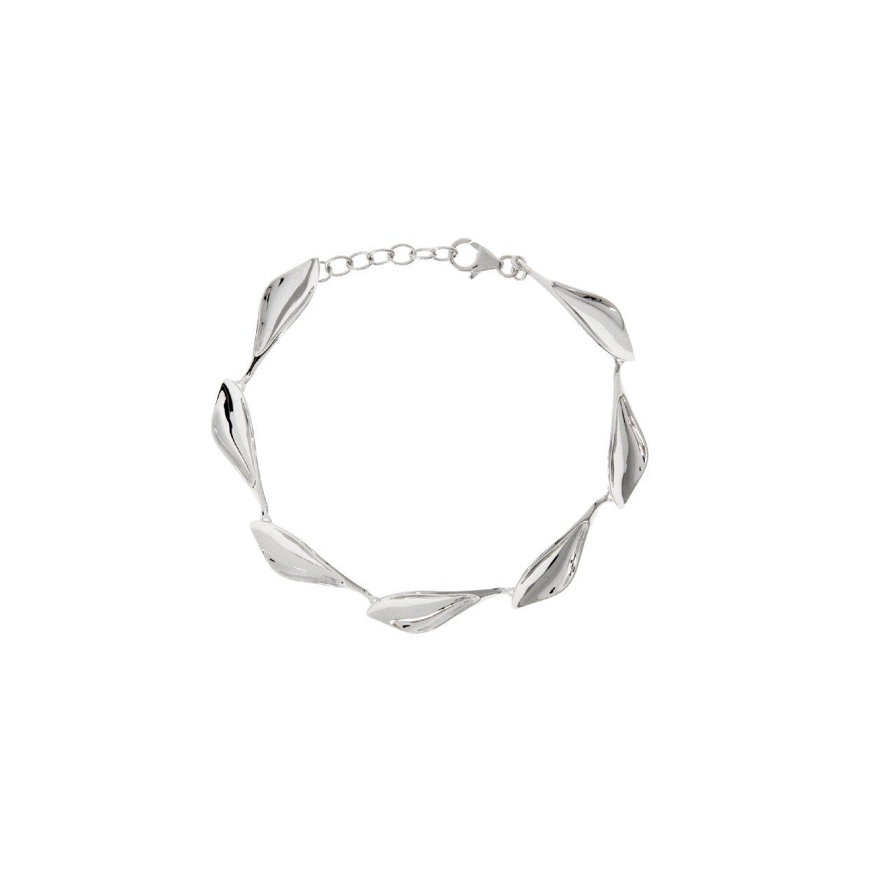 Een armband van het merk Jon Michel. De kleur van het sieraad is zilver.