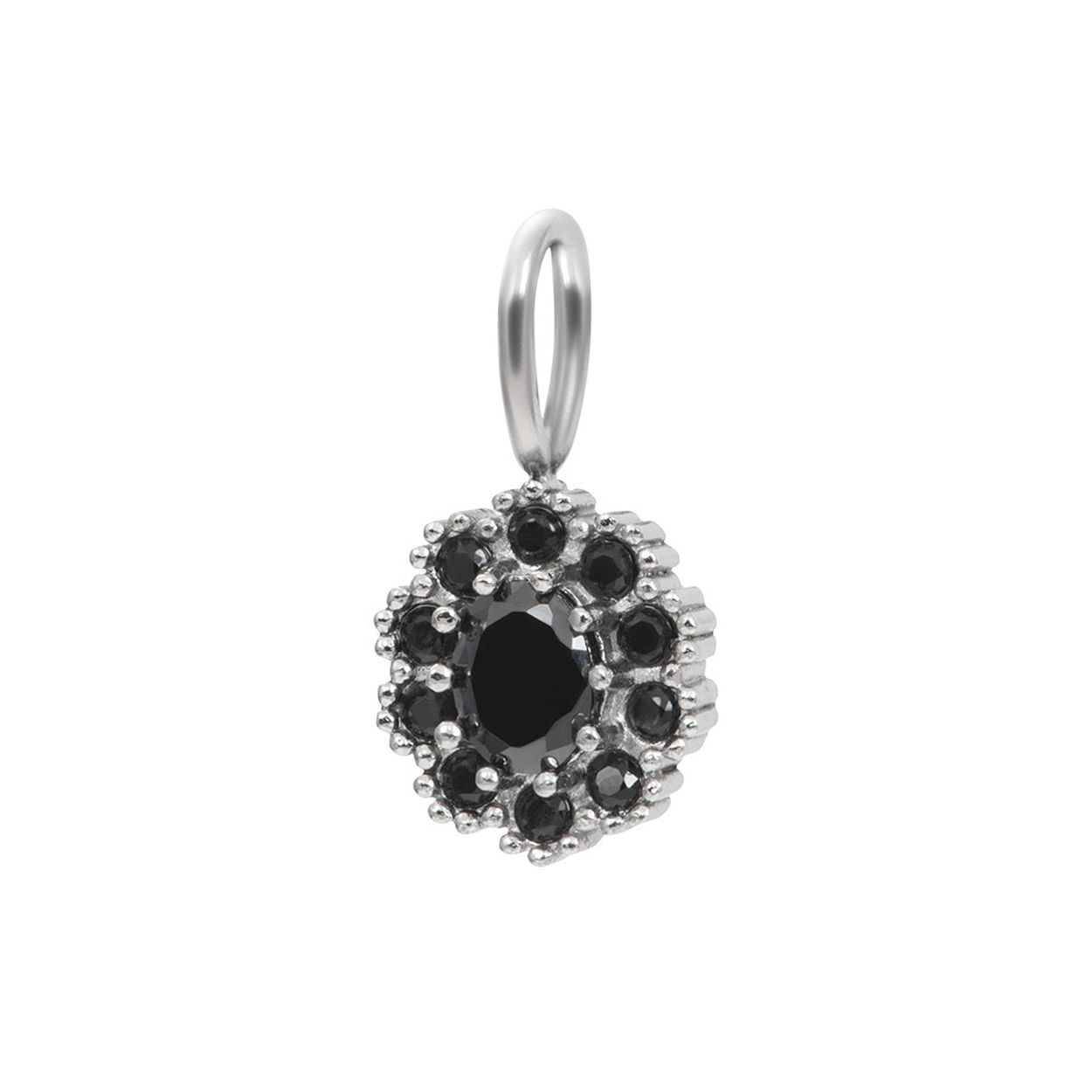 De iXXXi pendant Party is gemaakt van stainless steel. De hanger bestaat uit een opvallende ovale, zwartkleurige zirconia in de vorm van een bloem waarmee jij direct de show steelt. De pendant Party heeft een afmeting van 10mm. Mix en match en speel met bijvoorbeeld meerdere zilveren pendants aan jouw iXXXi ketting.
