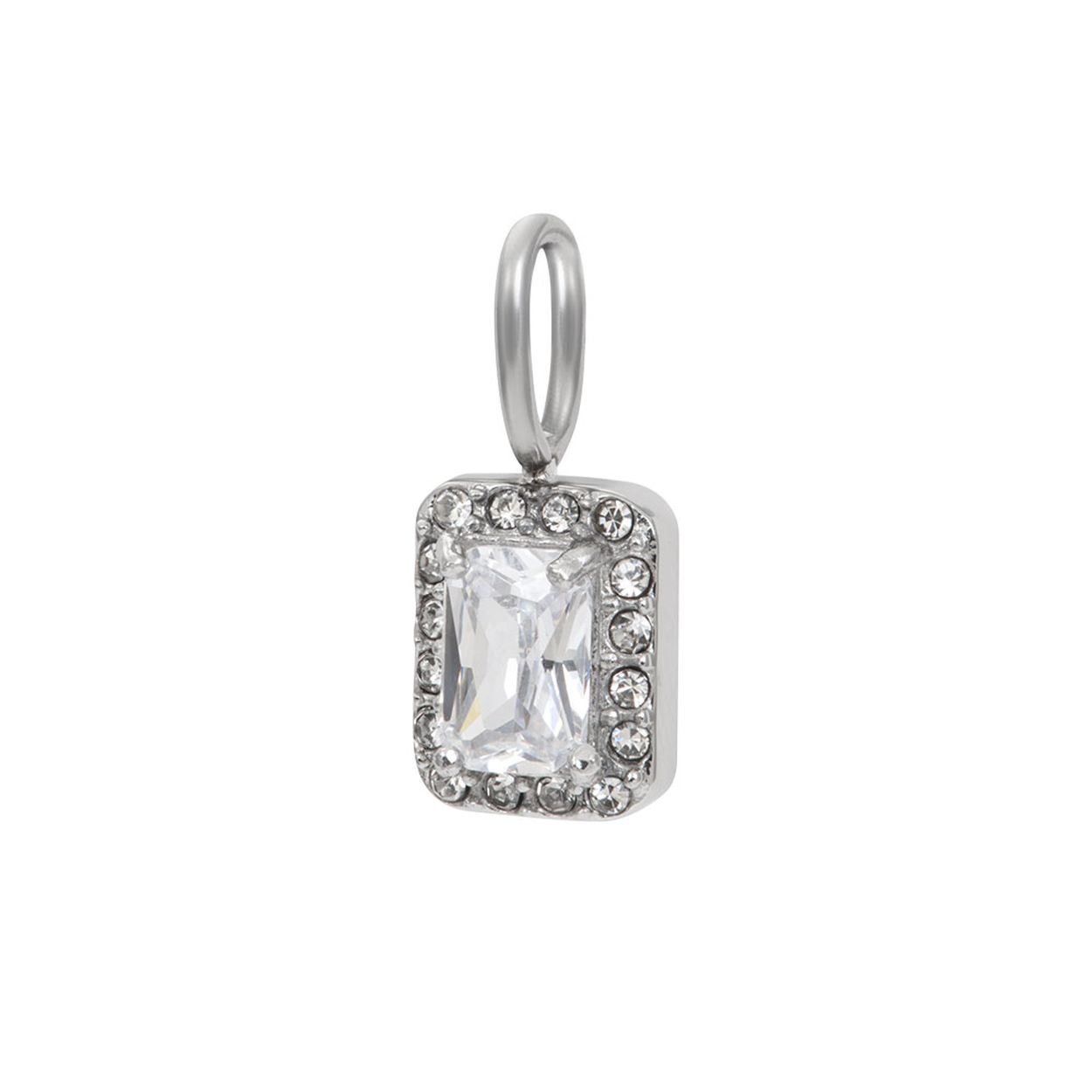 De iXXXi pendant Celebration is gemaakt van stainless steel. De hanger bestaat uit een rechthoekige vorm die is ingelegd met één grote zirconia steen en een aantal kleine zilverkleurige zirconia's rondom. De pendant Celebration heeft een afmeting van 9mm. Mix en match en speel met bijvoorbeeld meerdere zilveren pendants aan jouw iXXXi ketting.