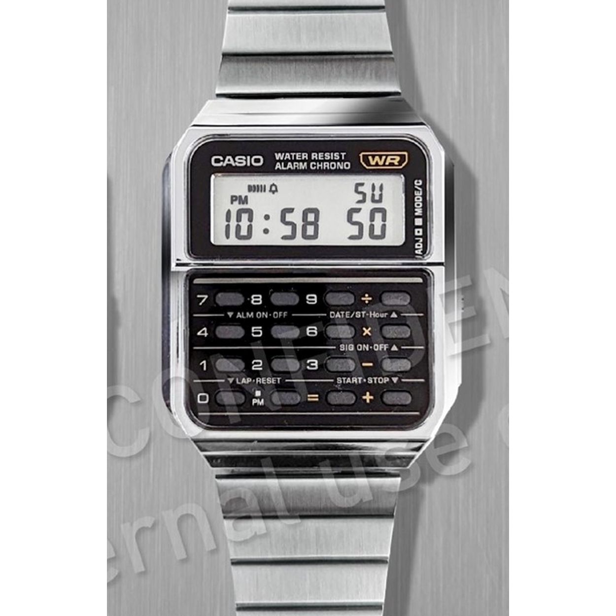 Dit is een horloge van het merk Casio uit de collectie VINTAGE EDGY.