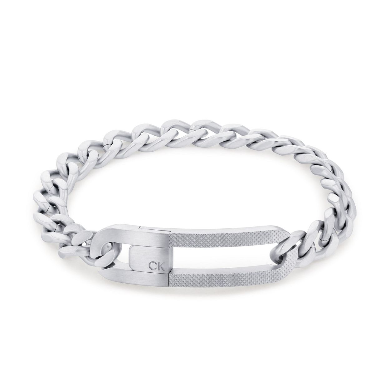 Calvin Klein CJ35000132 Heren Armband Staal 
Deze stalen heren armband van Calvin Klein met nr CJ35000132 heeft een stoere uitstraling. De zilverkleurige schakelarmband heeft een platte gourmet schakel met in het midden een ovale opengewerkte magneetsluiting. Op de sluiting staat het logo gegraveerd. De lengte is 21cm. Leuk te combineren met andere sieraden van Calvin Klein.

OVER CALVIN KLEIN
Calvin Klein is een wereldwijd lifestylemerk dat gewaagde, vooruitstrevende idealen en een verleidelijke, vaak minimalistische, esthetiek nastreeft. Calvin Klein werd groot in de jaren 70 door haar mode- en merkjeans collecties. In de jaren 80 lanceerde Calvin Klein haar spraakmakende ondergoed dat uitdrukkelijk van logo �s voorzien was. Vanwege het grote succes is het merk ook succesvol uitgerold in Accessoires, Parfums, Home, Brillen, Golf, Horloges en Sieraden.
Sinds de oprichting in 1968 door Calvin Klein, heeft het merk haar reputatie opgebouwd als leider in de Amerikaanse mode, dankzij een cleane esthetiek en innovatieve ontwerpen. Calvin Klein wil haar publiek verleiden en inspireren door middel van provocerende beelden en opvallende ontwerpen die prikkelen. 

SPECIFICATIES:
- Stalen heren armband
- Lengte 21cm
- Zwart
- Gourmet schakel
- Magneetsluiting




