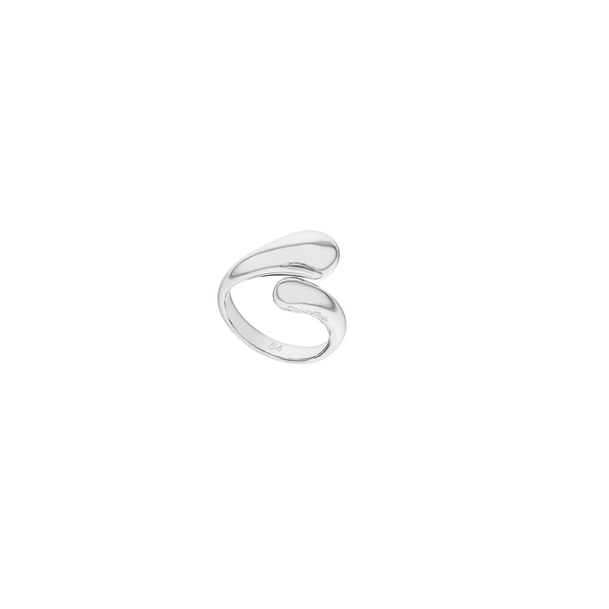 Calvin Klein CJ35000192B Dames Ring 52 Staal Druppel
Deze stalen damesring van Calvin Klein met nr CJ35000192B heeft een opvallende vorm. De zilverkleurige ring is open en heeft aan de bovenzijde 2 druppels en heeft op de zijkant de merknaam ingegraveerd. De maat van deze ring is 52, maar kan iets aangepast worden doordat hij open is. Heel leuk te combineren met andere sieraden van Calvin Klein. 

OVER CALVIN KLEIN
Calvin Klein is een wereldwijd lifestylemerk dat gewaagde, vooruitstrevende idealen en een verleidelijke, vaak minimalistische, esthetiek nastreeft. Calvin Klein werd groot in de jaren 70 door haar mode- en merkjeans collecties. In de jaren 80 lanceerde Calvin Klein haar spraakmakende ondergoed dat uitdrukkelijk van logo �s voorzien was. Vanwege het grote succes is het merk ook succesvol uitgerold in Accessoires, Parfums, Home, Brillen, Golf, Horloges en Sieraden.
Sinds de oprichting in 1968 door Calvin Klein, heeft het merk haar reputatie opgebouwd als leider in de Amerikaanse mode, dankzij een cleane esthetiek en innovatieve ontwerpen. Calvin Klein wil haar publiek verleiden en inspireren door middel van provocerende beelden en opvallende ontwerpen die prikkelen. 

SPECIFICATIES:
- Stalen damesring
- Maat 52
- Zilverkleurig
- Druppelvorm

