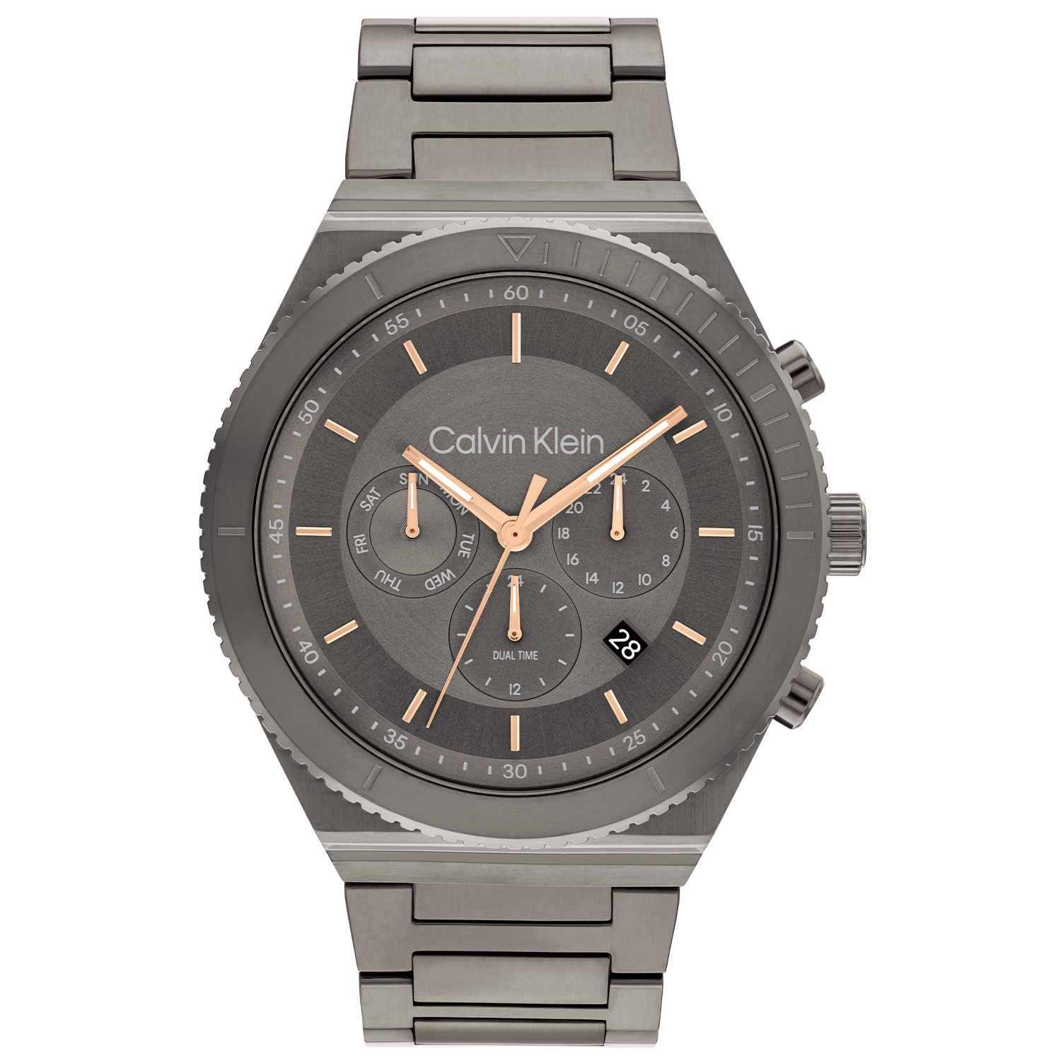 Calvin Klein CK25200304 Heren Staal Horloge 44,5mm Dit Calvin Klein herenhorloge met nr CK25200304 is een stoer sportief multifunctioneel ontwerp. De ronde grijze stalen kast heeft een grijze bewerkte bezel. Op de grijze geborstelde sunray wijzerplaat zit de dag,- datum,- en 24-uursaanduiding. De wijzers en streepjes zijn goudkleurig. Aan de stalen kast zit een grijze schakelband met een vouwsluiting. Het stijlvolle horloge heeft een mineraalglas, een doorsnee van 44,5mm en is 5 ATM. OVER CALVIN KLEIN Calvin Klein is een wereldwijd lifestylemerk dat gewaagde, vooruitstrevende idealen en een verleidelijke, vaak minimalistische, esthetiek nastreeft. Calvin Klein werd groot in de jaren 70 door haar mode- en merkjeans collecties. In de jaren 80 lanceerde Calvin Klein haar spraakmakende ondergoed dat uitdrukkelijk van logo ’s voorzien was. Vanwege het grote succes is het merk ook succesvol uitgerold in Accessoires, Parfums, Home, Brillen, Golf, Horloges en Sieraden. Sinds de oprichting in 1968 door Calvin Klein, heeft het merk haar reputatie opgebouwd als leider in de Amerikaanse mode, dankzij een cleane esthetiek en innovatieve ontwerpen. Calvin Klein wil haar publiek verleiden en inspireren door middel van provocerende beelden en opvallende ontwerpen die prikkelen. SPECIFICATIES: - Mineraalglas - Grijze kast - Grijze sunray wijzerplaat - Grijze schakelband - Ronde kastvorm, Ø 44,5mm - 5 ATM