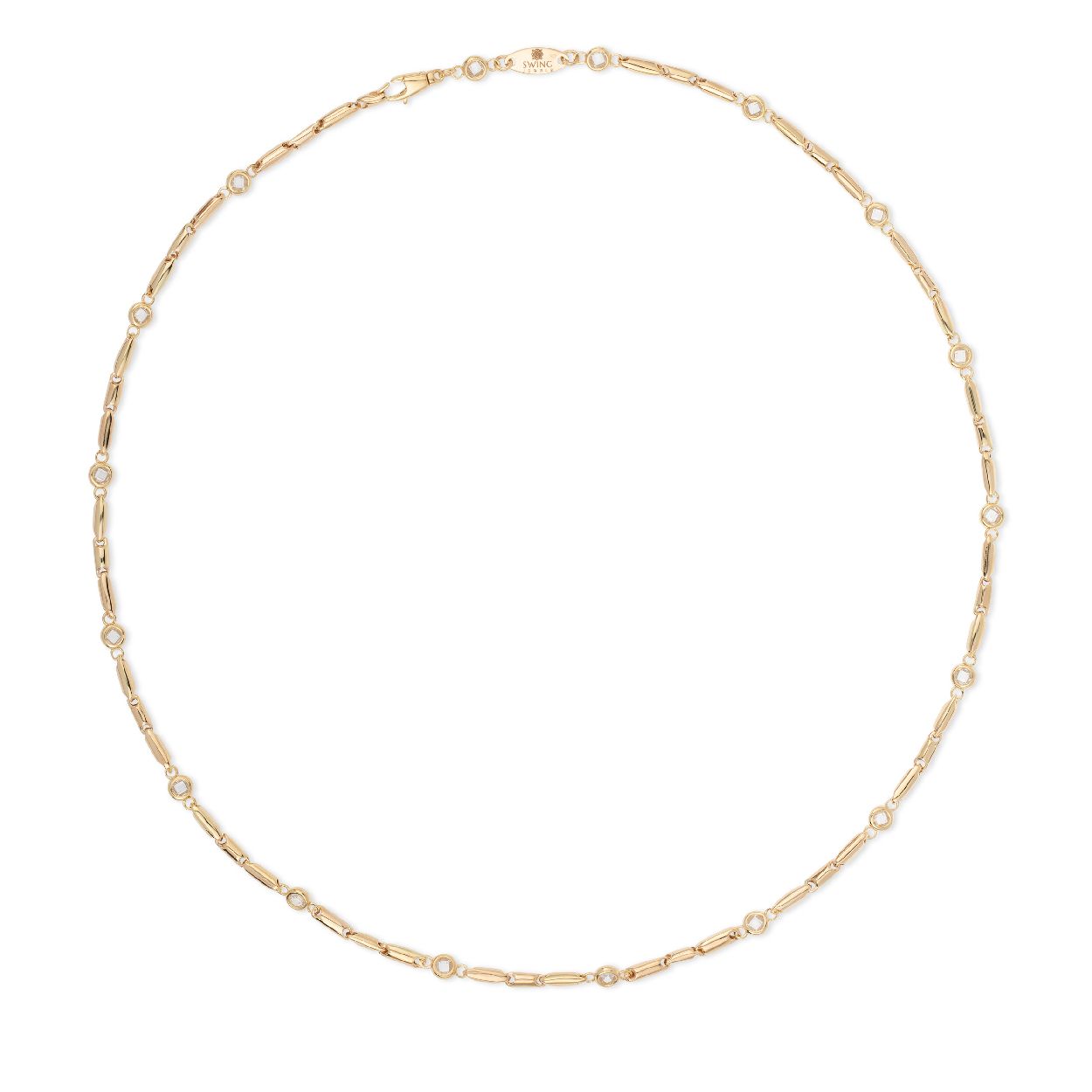 Deze collier is van het merk Swing Jewels. Het is een damessieraad.