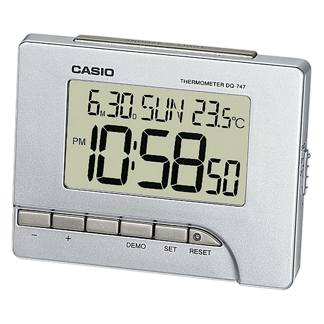 Deze Casio Digitale Wekker (DQ-747-8EF) heeft een duidelijk digitaal display, alarmfunctie, snooze-knop en kalenderfunctie. De wekker is compact en licht van gewicht en wordt geleverd met een gebruiksaanwijzing. Een handige toevoeging aan uw slaaproutine!