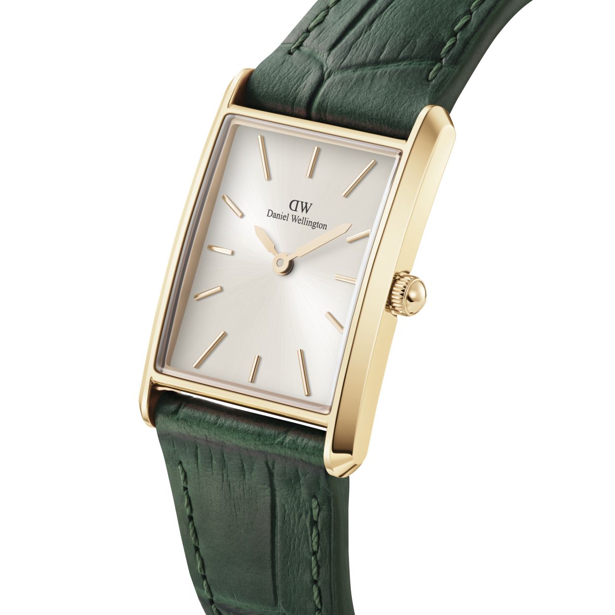 Met strakke geometrische randen en twee maten om uit te kiezen, brengt onze Bound-collectie perfecte symmetrie aan je pols. De gebogen rechthoekige kast van dit gouden horloge komt exact overeen met de breedte van de smaragdgroene leren band met krokodillenpatroon, waardoor je een naadloos geïntegreerde champagne sunray-wijzerplaat krijgt.