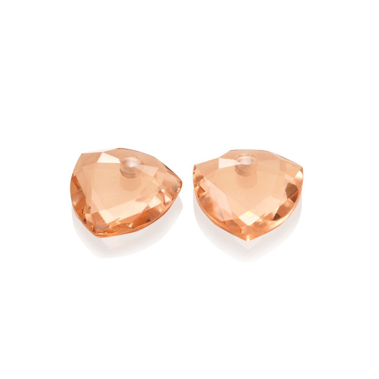 Dit zijn oorknopjes van het merk Sparkling Jewelsin maat 18.