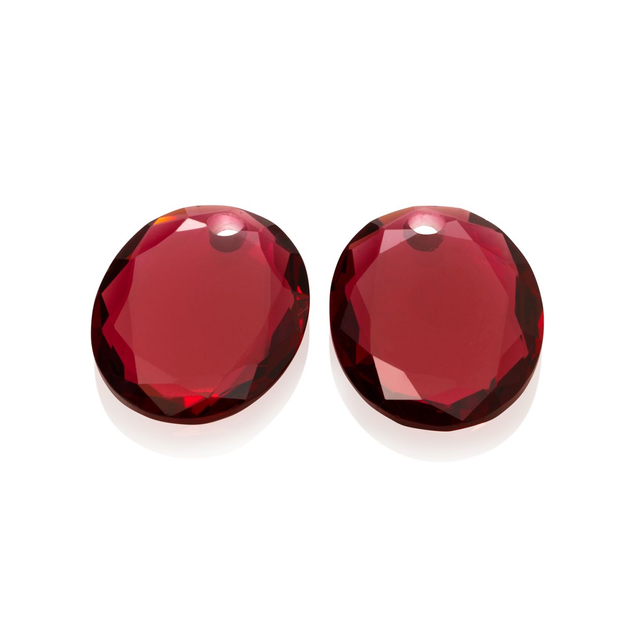 Dit zijn oorknopjes van het merk Sparkling Jewels