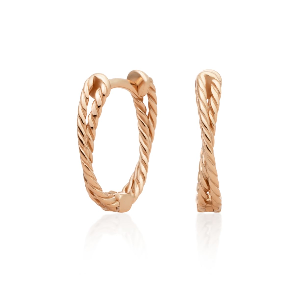 Laat je verbeelding de vrije loop en stel jouw eigen Sparkling Jewels oorbellen samen, een uniek sieraden concept. Voor onze nieuwe Twist collection hebben wij ons laten inspireren door de minimalistische fashion trend. 

Deze Twist creolen zijn geschikt voor alle edelstenen. Ga je voor een minimalistische look? Match ze dan met de Twist small ovals!

15*12mm ovaal
Hoog gepolijst - 925 zilver
