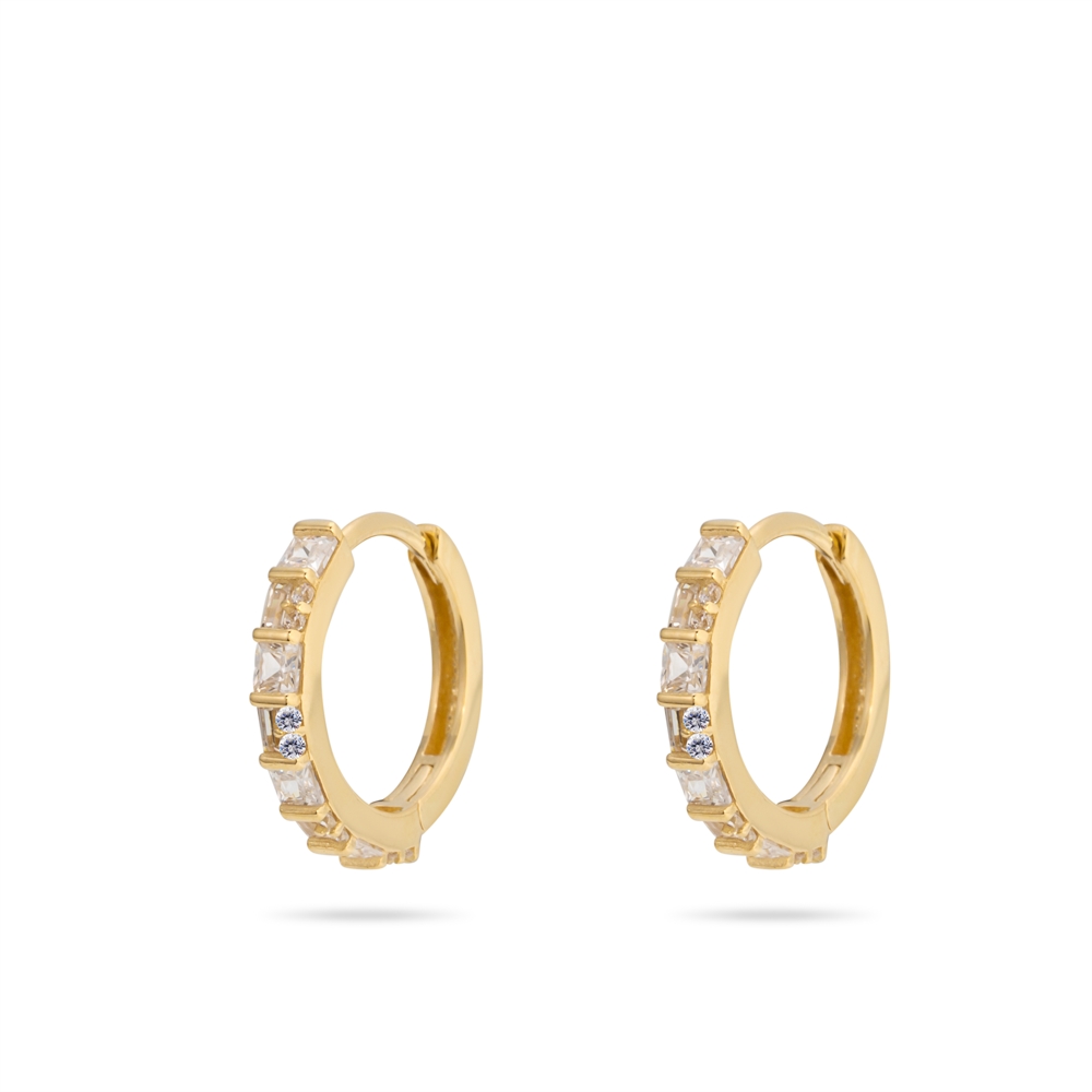 Dit zijn oorringen van het merk Swing Jewels gemaakt voor dames.