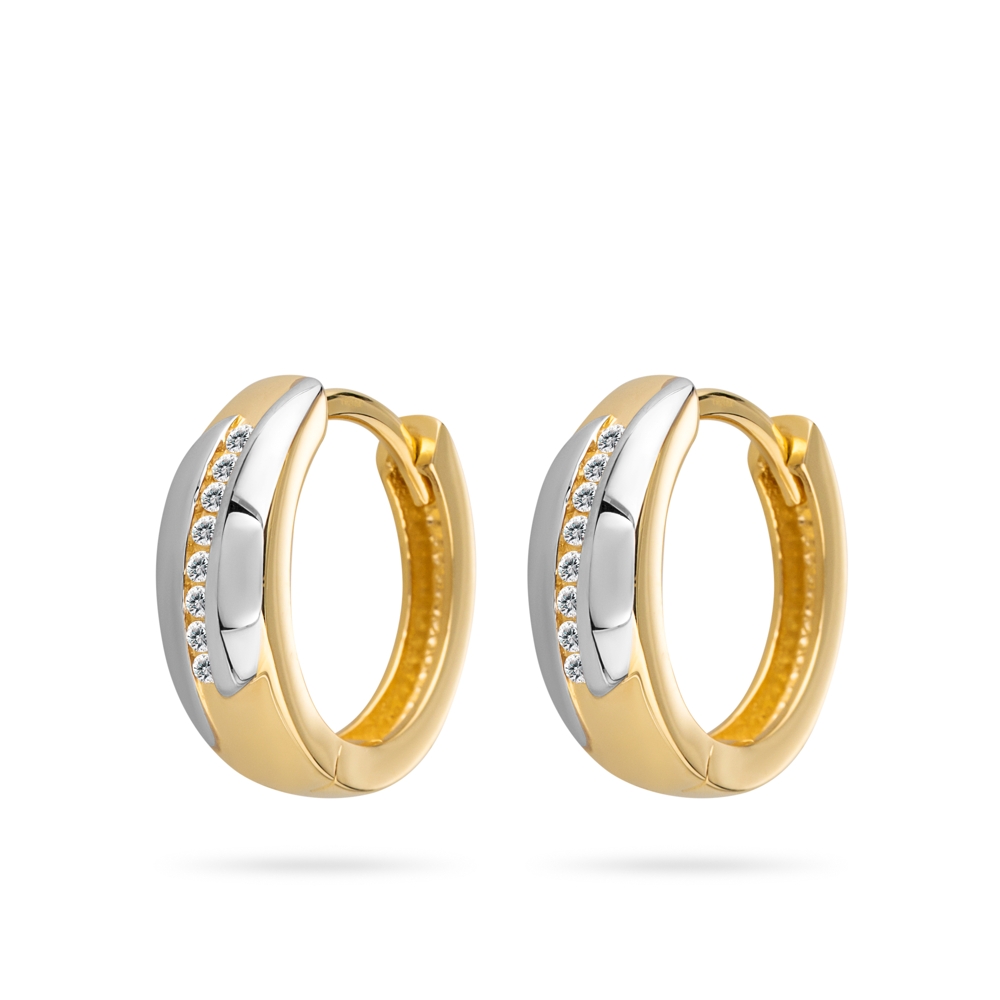 Dit zijn oorbellen van het merk Swing Jewels gemaakt voor dames.
De specificaties zijn als volgt:
Gewicht: 90 gram