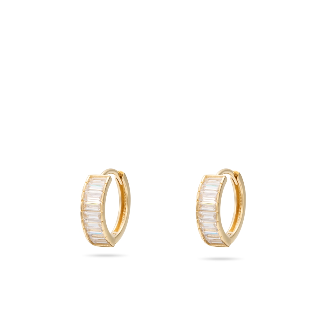 Dit zijn oorbellen van het merk Swing Jewels gemaakt voor dames.