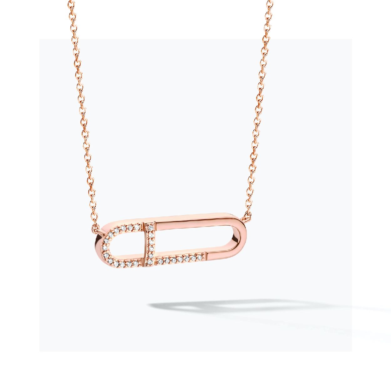 Dit is een collier van het merk FJF Jewellery. De kleur van het sieraad is zilver. Dit sieraad bevat de edelsteen: zirconia van swarovski. De kleur van deze edelsteen is: wit.