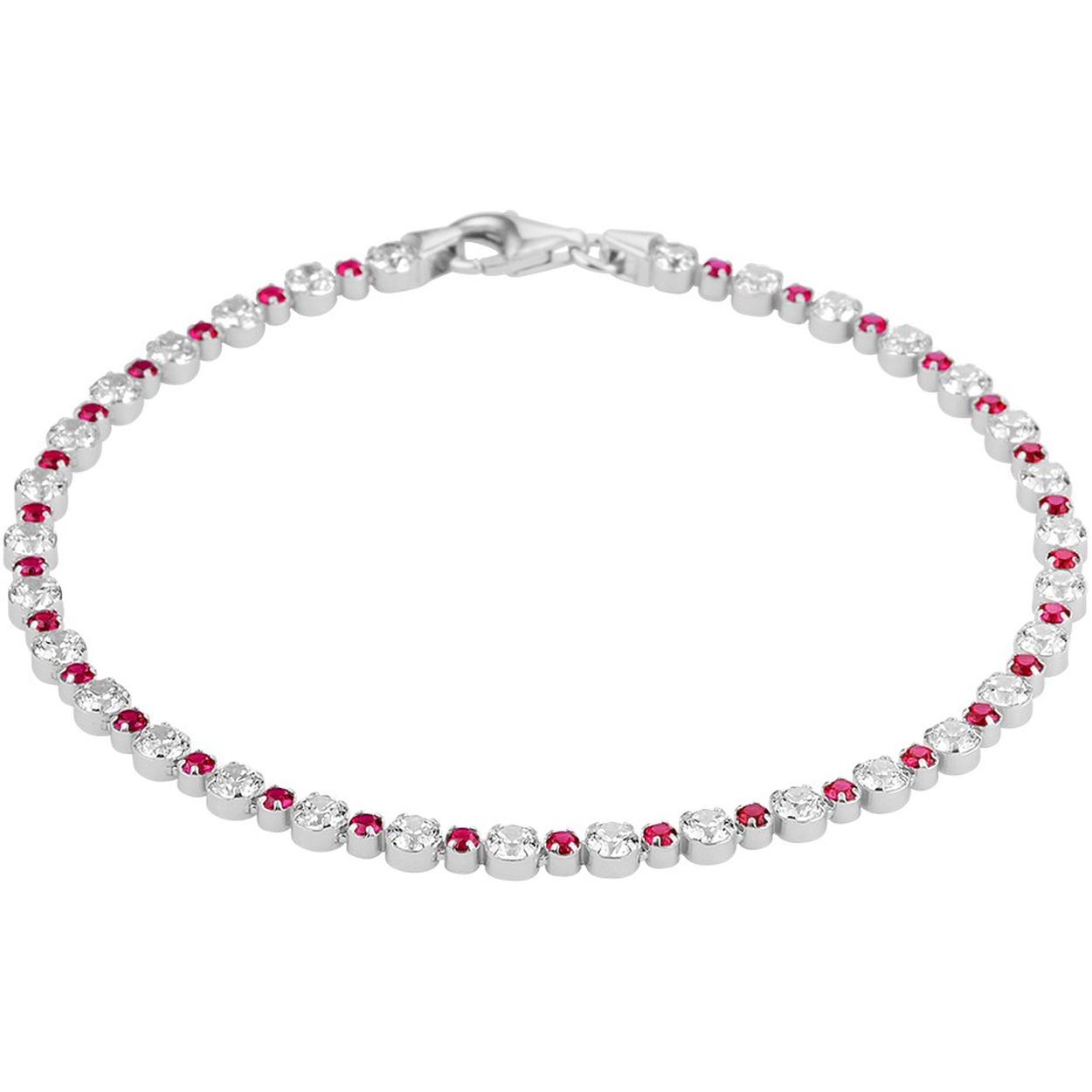Gerhodineerd 925 zilveren tennisarmband uitgevoerd met transparante en rode zirkonia. De armband heeft een draaglengte van 18cm, een breedte van 3mm en is uitgevoerd met een stevige karabijn sluiting.