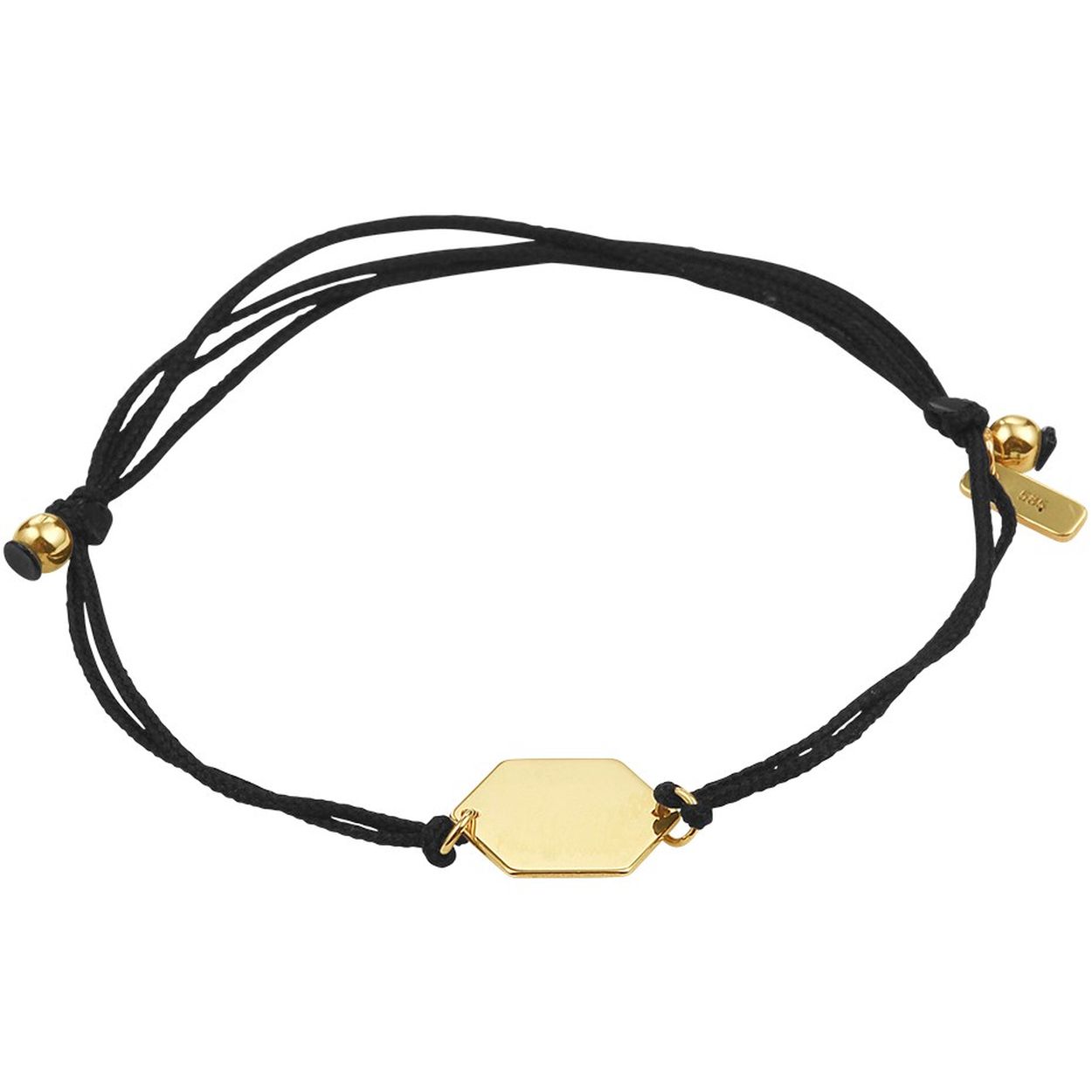 Zwart gevlochten armband uitgevoerd met een 14k geelgouden zeshoek. De armband heeft draaglengtes van 13 tot 19cm. De zeshoek heeft een afmeting van 10x11.5mm.
