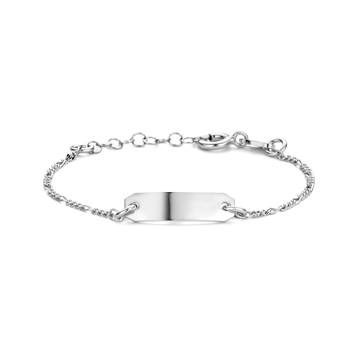 Gerhodineerd 925 zilveren graveerarmband met een schakelbreedte van 1.5mm en een plaat van 5x18.5mm. De armband heeft draaglengte 11cm en een extensie van 2cm.