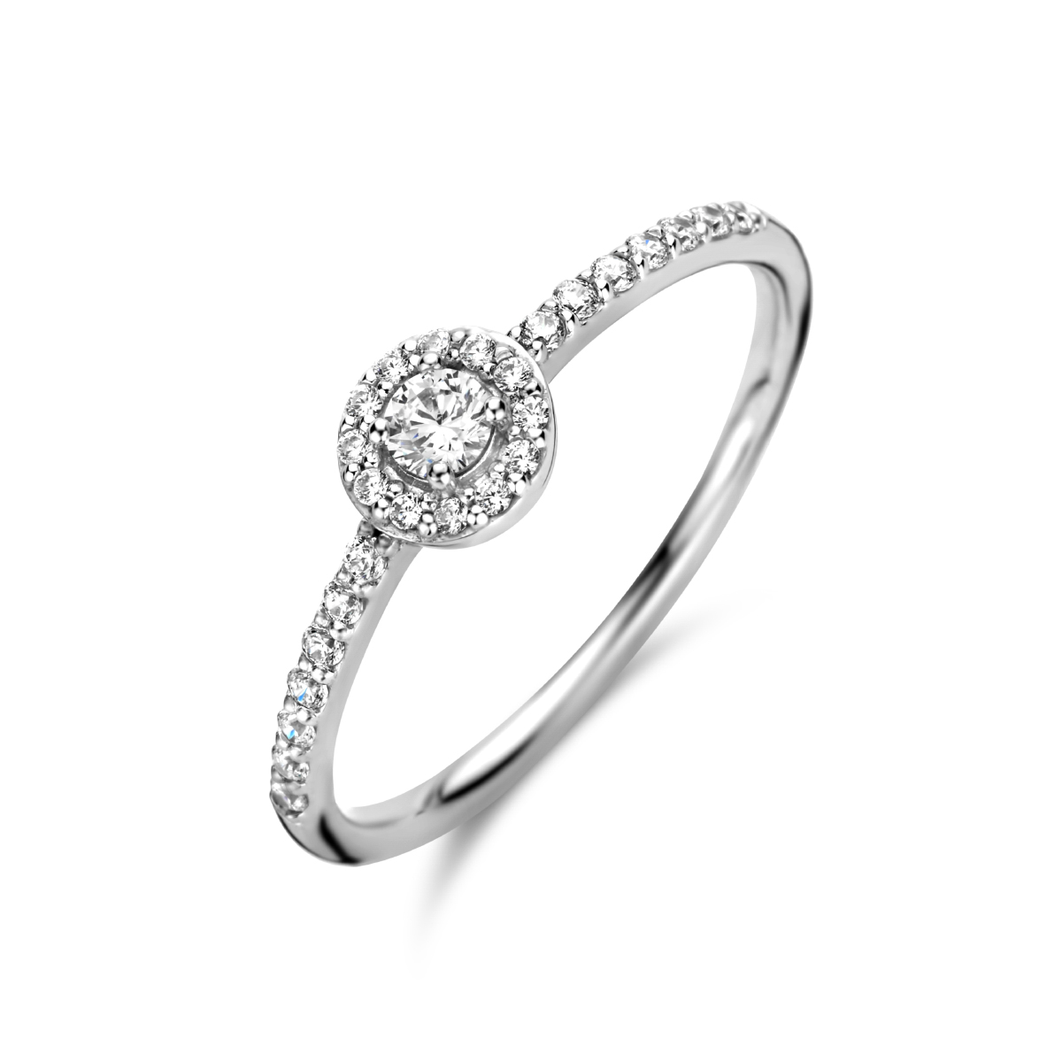 Gerhodineerd 925 zilveren ring met zirkonia. De ring heeft een breedte van 6mm.