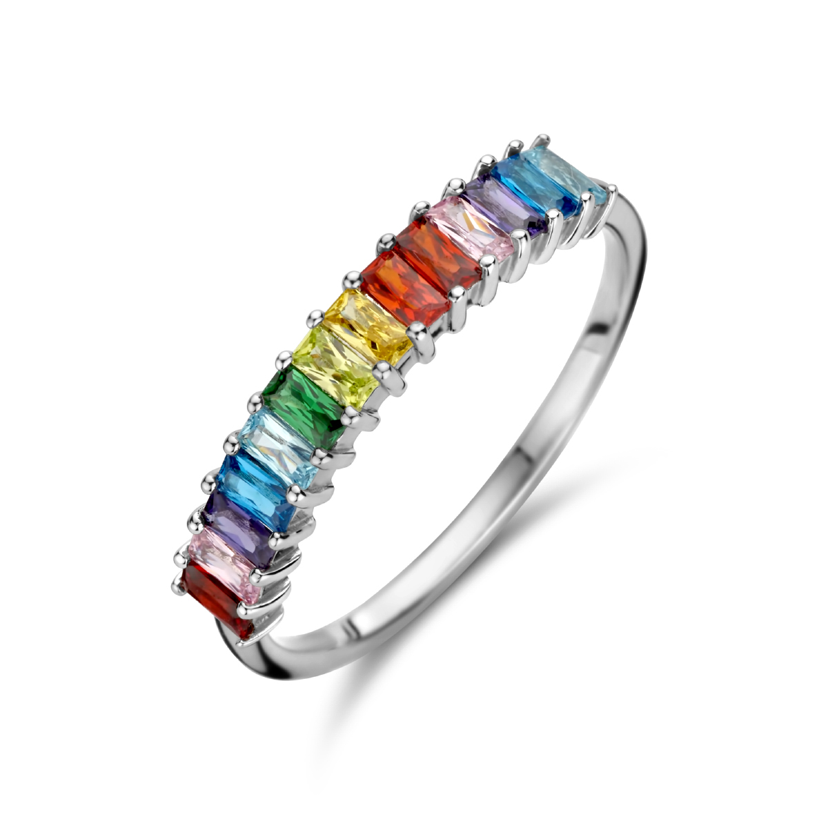Gerhodineerd 925 zilveren ring uitgevoerd met een gekleurde zirkonia rij. De ring heeft een breedte van 4mm.