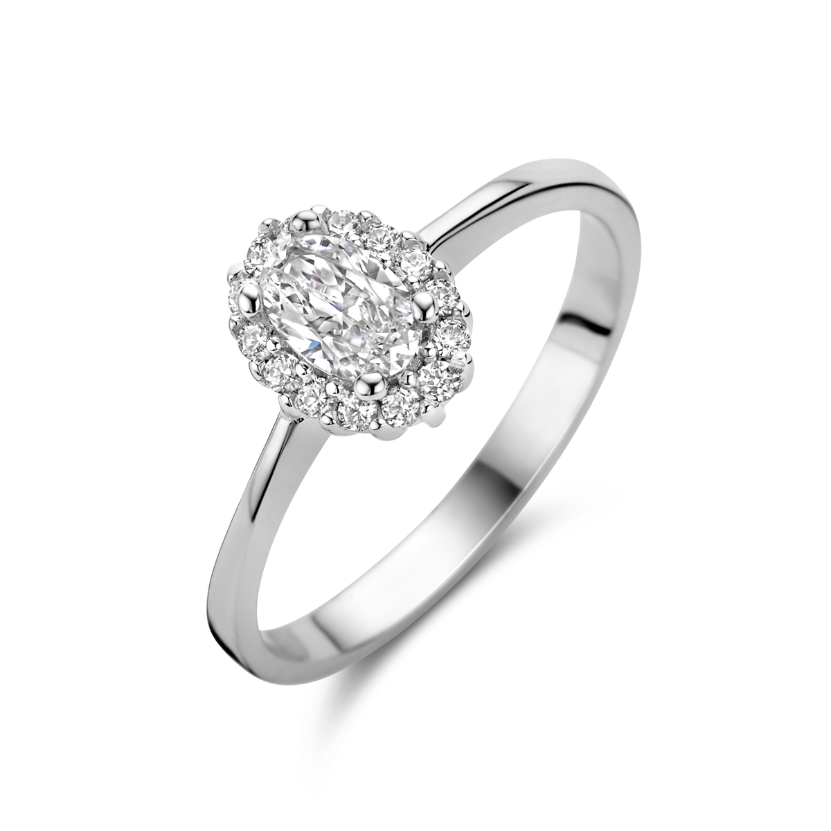 Gerhodineerd 925 zilveren ring uitgevoerd met schitterende zirkonia. De ring heeft een breedte van 8.5mm.