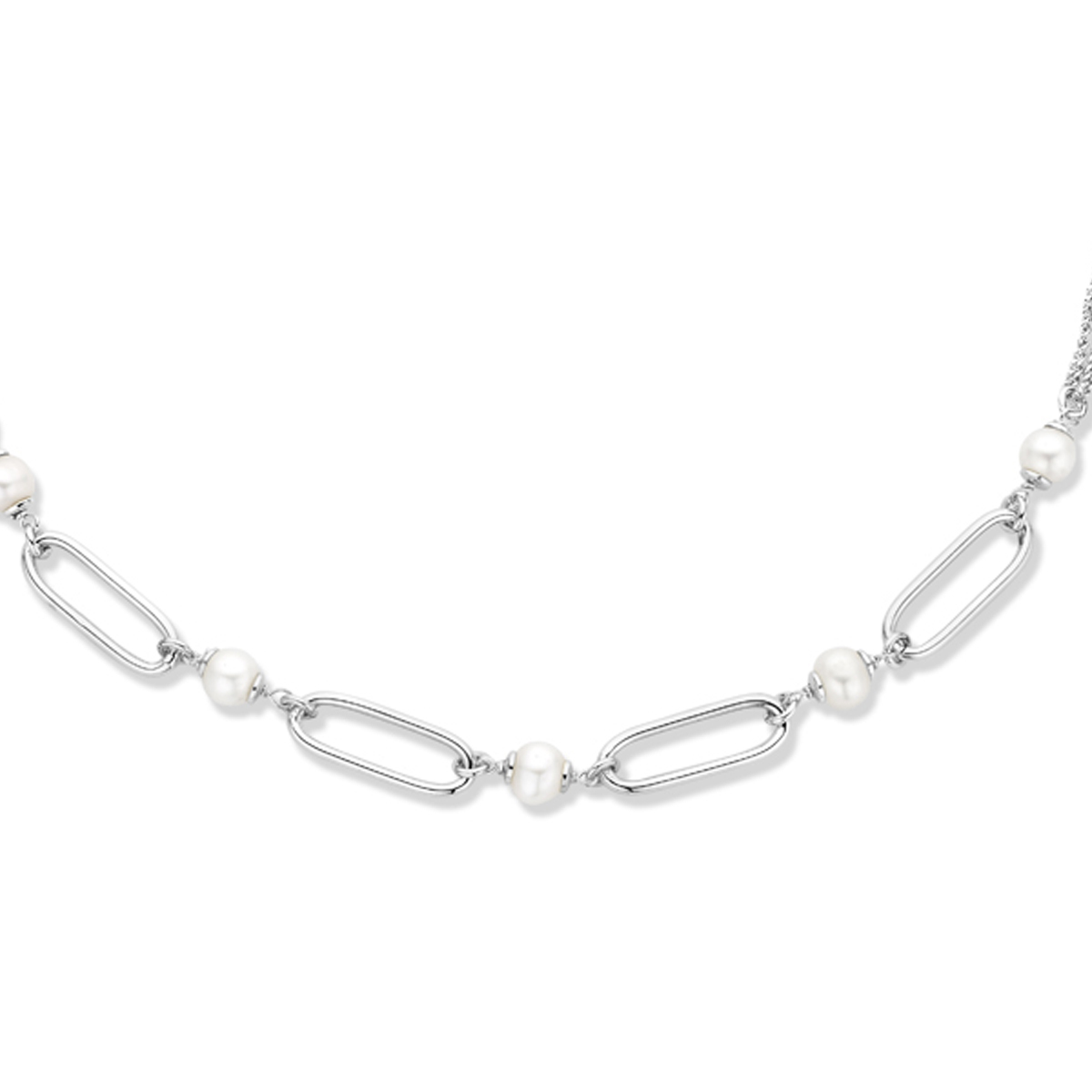 Gerhodineerd 925 zilveren collier met zoetwaterparels. Het collier heeft een draaglengte van 41cm en een extensie van 4cm. Uitgevoerd met een karabijn sluiting.